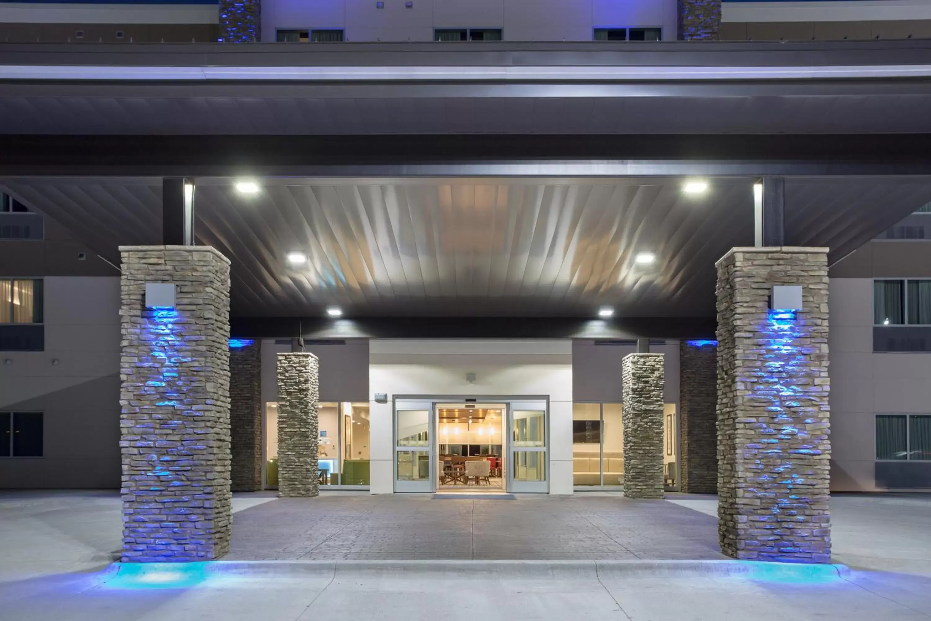 Property building in Holiday Inn Express & Suites - Rapid City - Rushmore South, an IHG Hotel