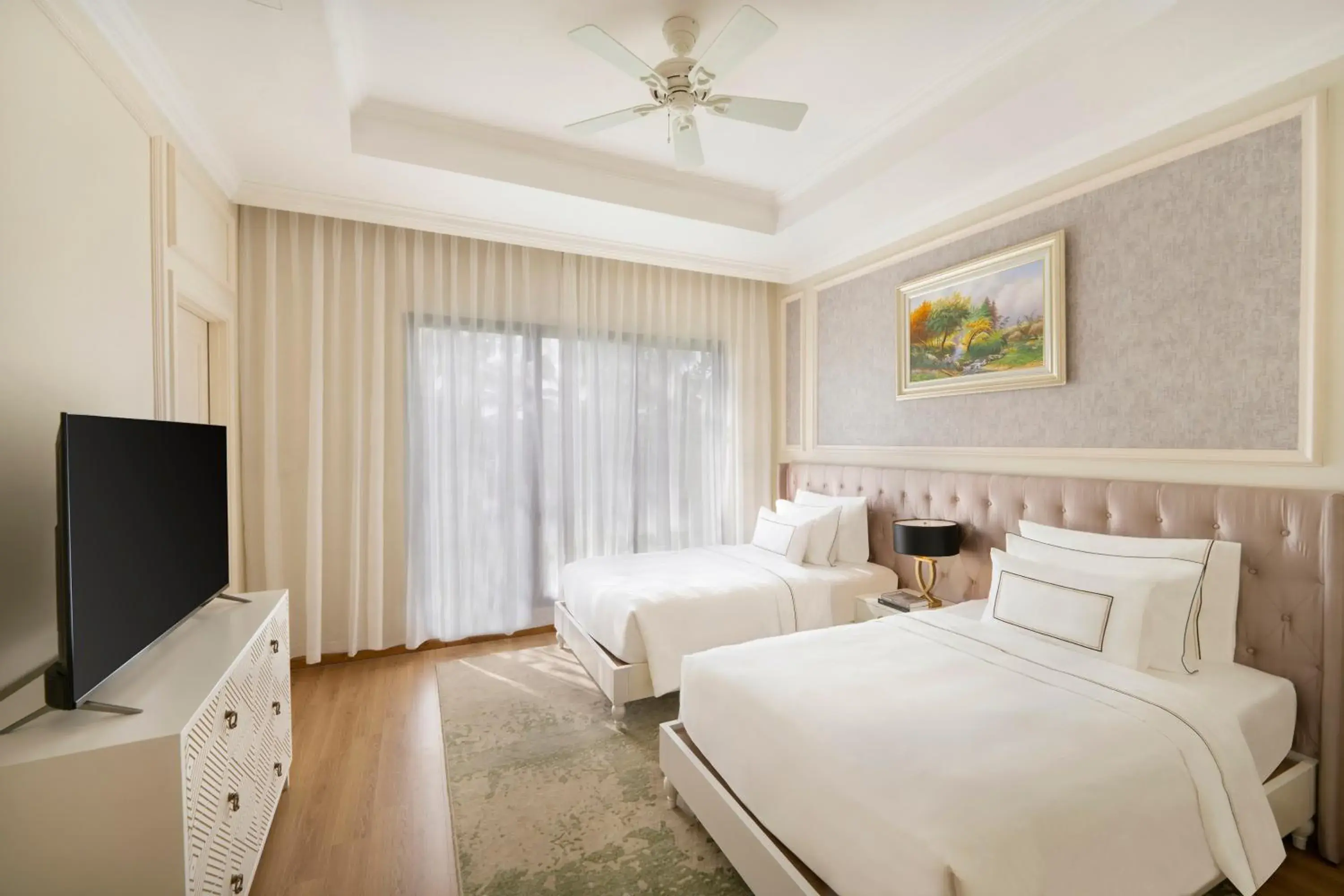 Bed in Melia Vinpearl Phu Quoc