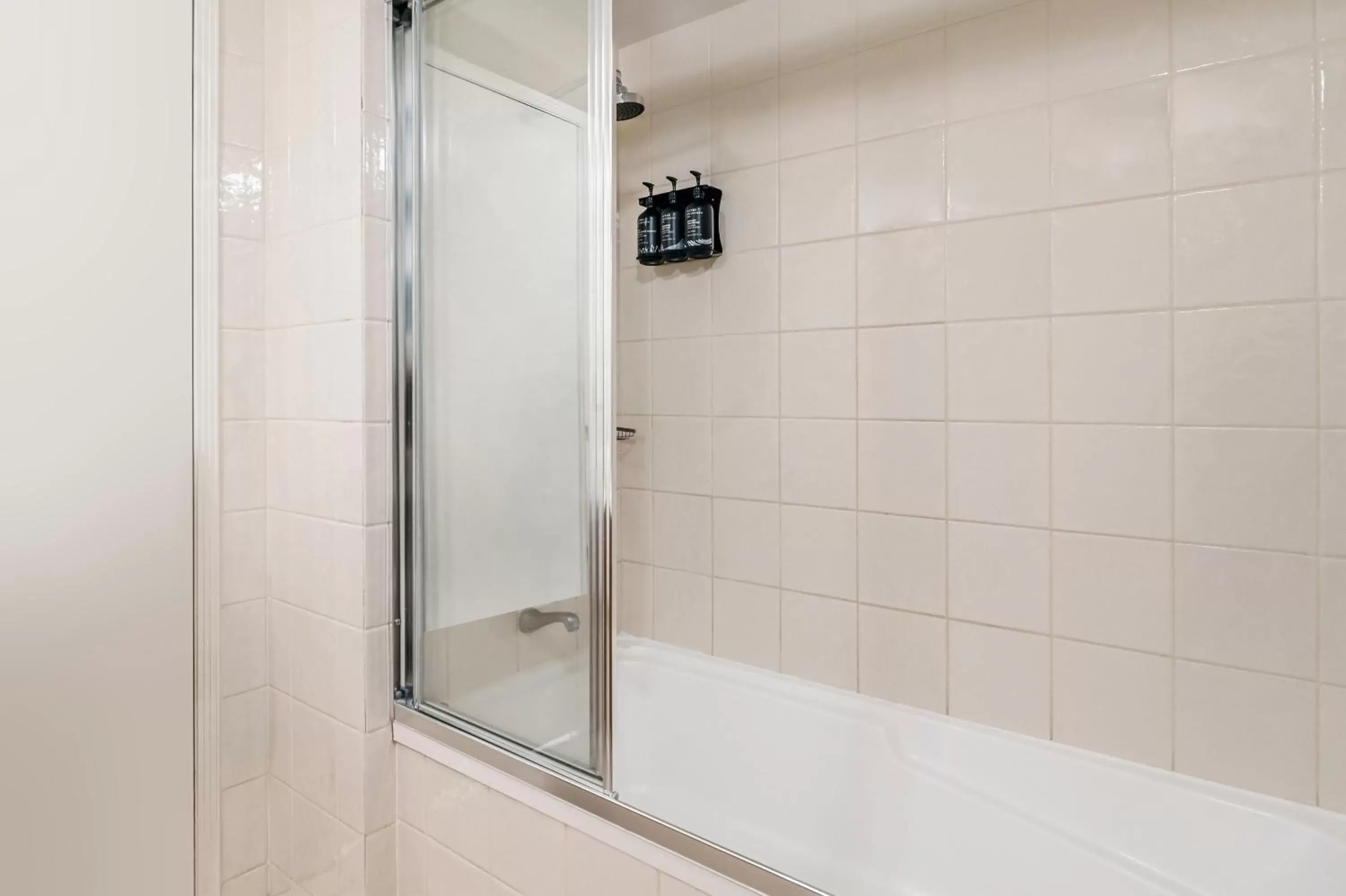 Shower, Bathroom in Mantra Coolangatta Beach