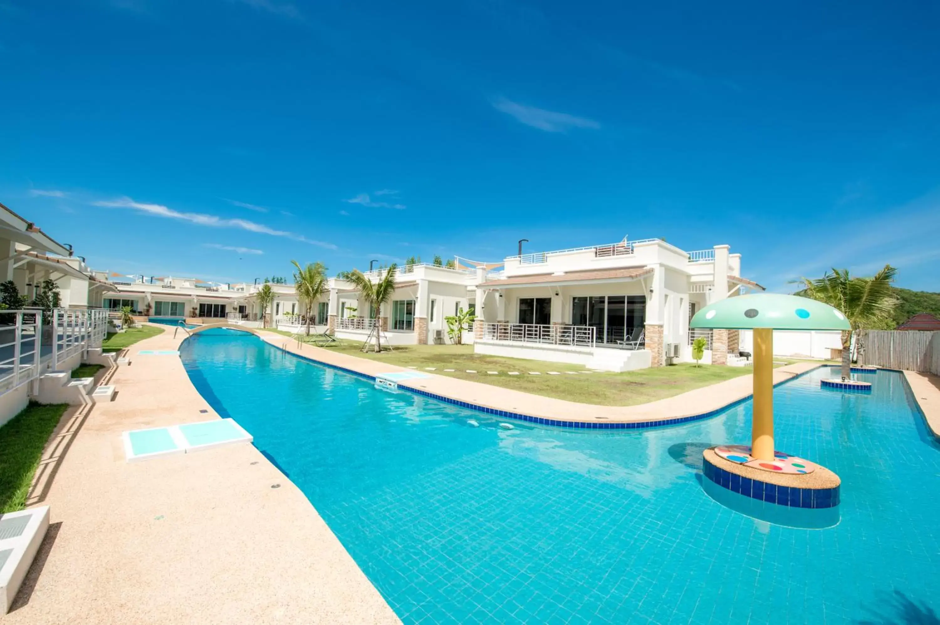 Swimming Pool in Oriental Beach Pearl Resort