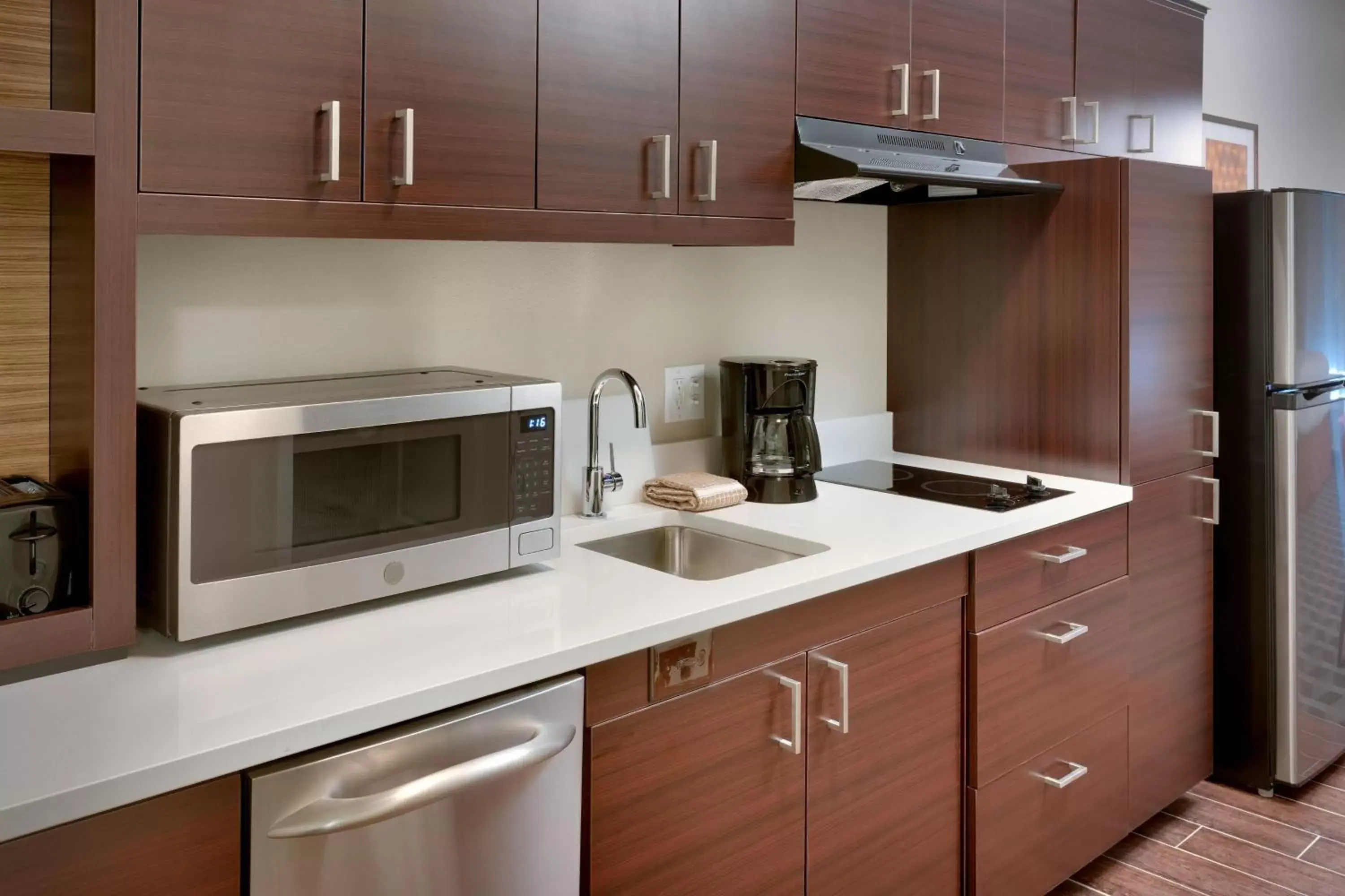 Kitchen or kitchenette, Kitchen/Kitchenette in TownePlace Suites by Marriott Clovis