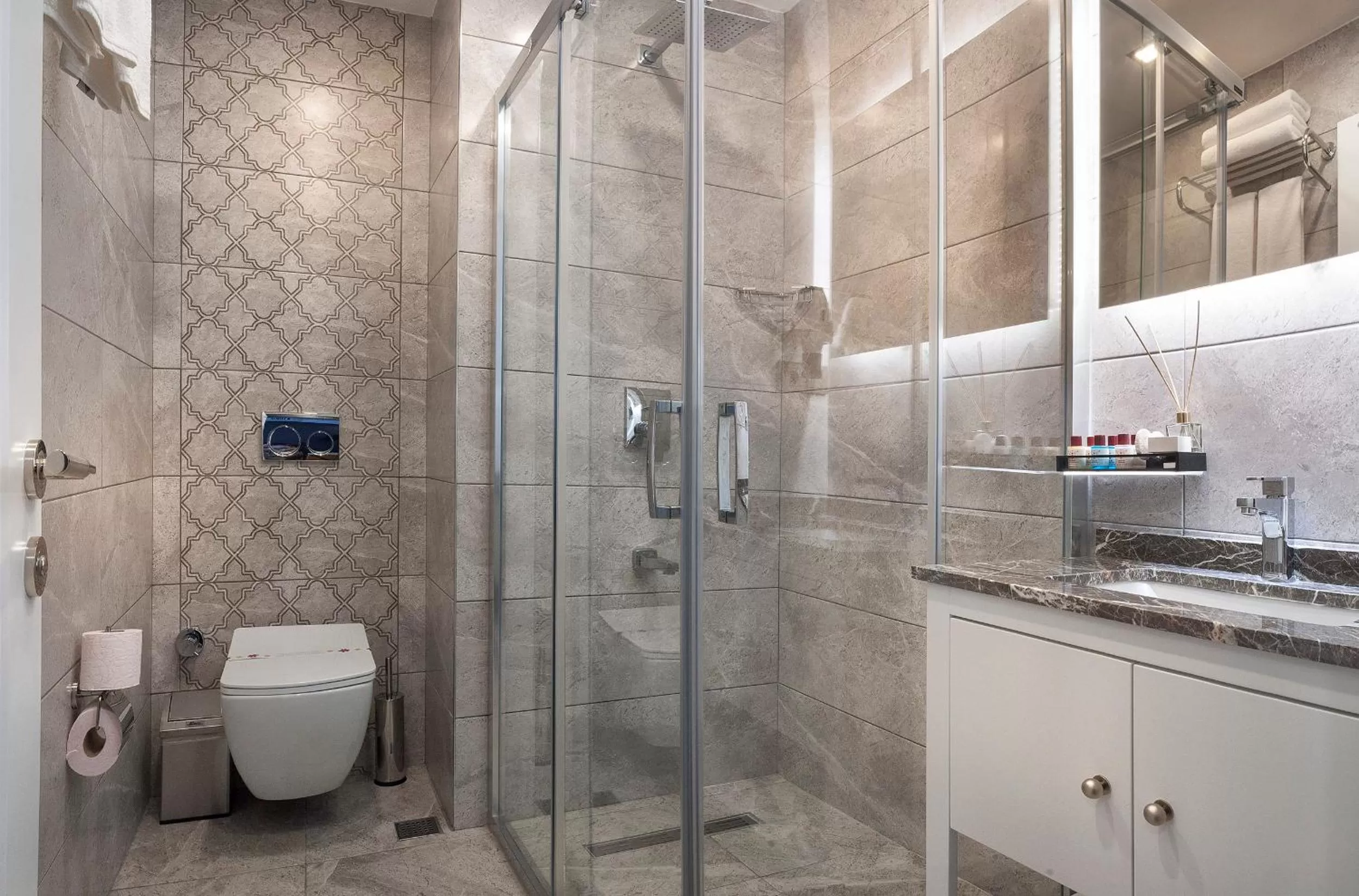 Bathroom in Last Vita