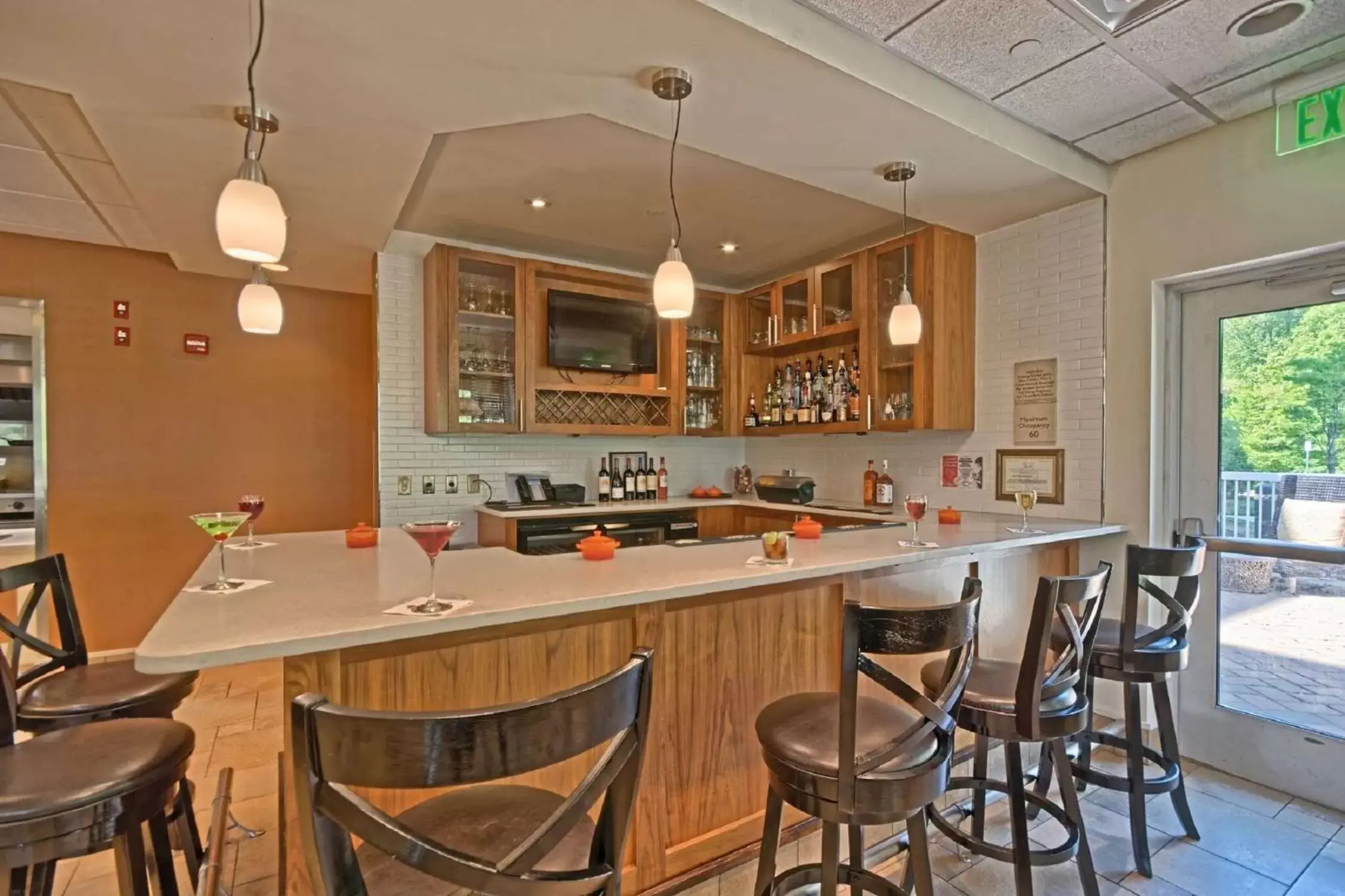 Lounge or bar, Restaurant/Places to Eat in Hilton Garden Inn by Hilton Mount Laurel