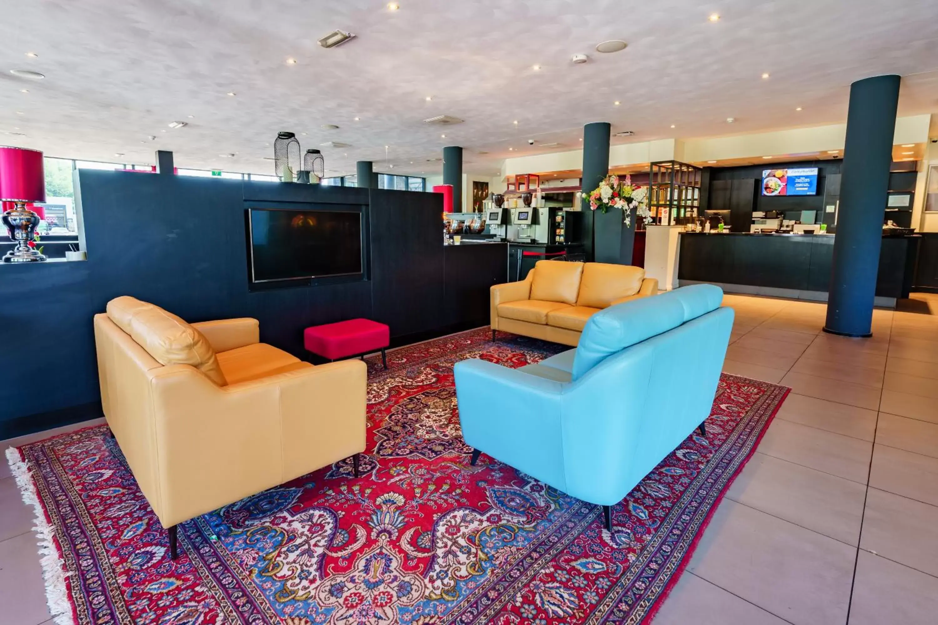 Lounge or bar, Lobby/Reception in Bastion Hotel Rotterdam Zuid