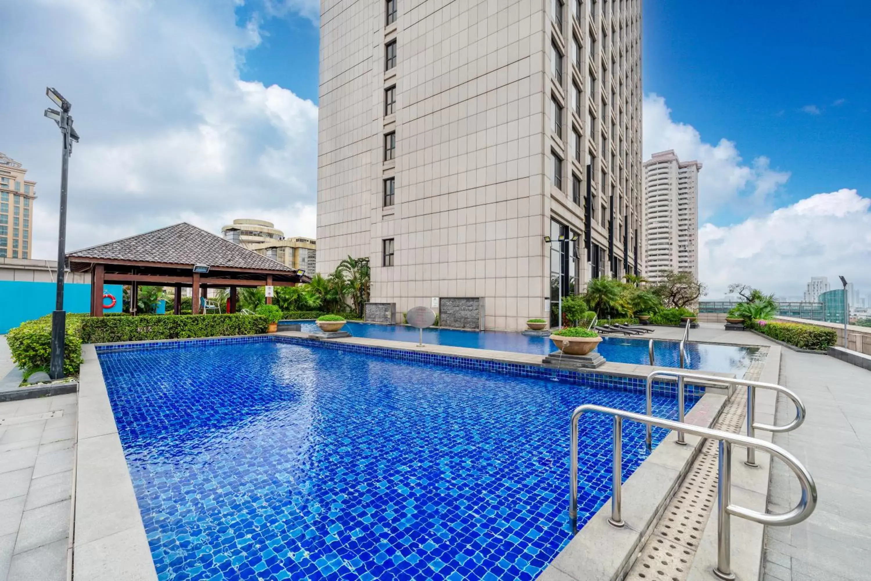 Pool view, Swimming Pool in Sheraton Zhongshan Hotel