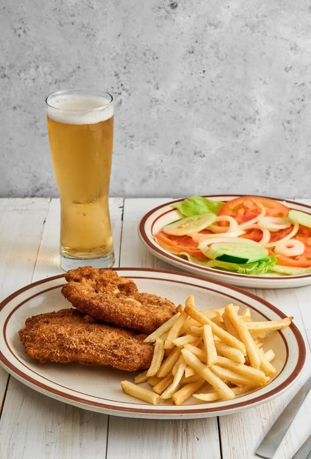 Restaurant/places to eat in Hotel Marbella