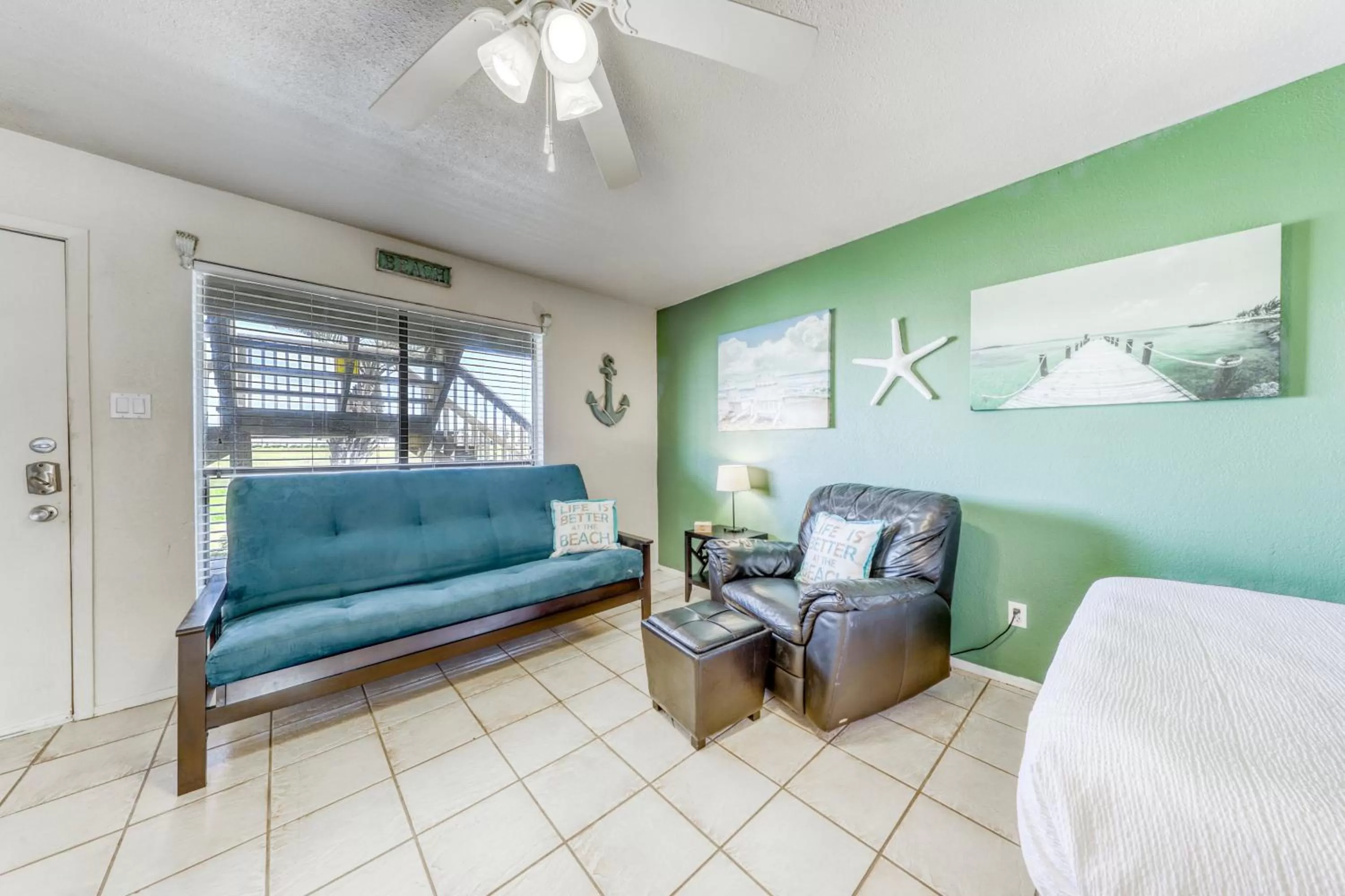 Seating Area in Sand Dollar #5