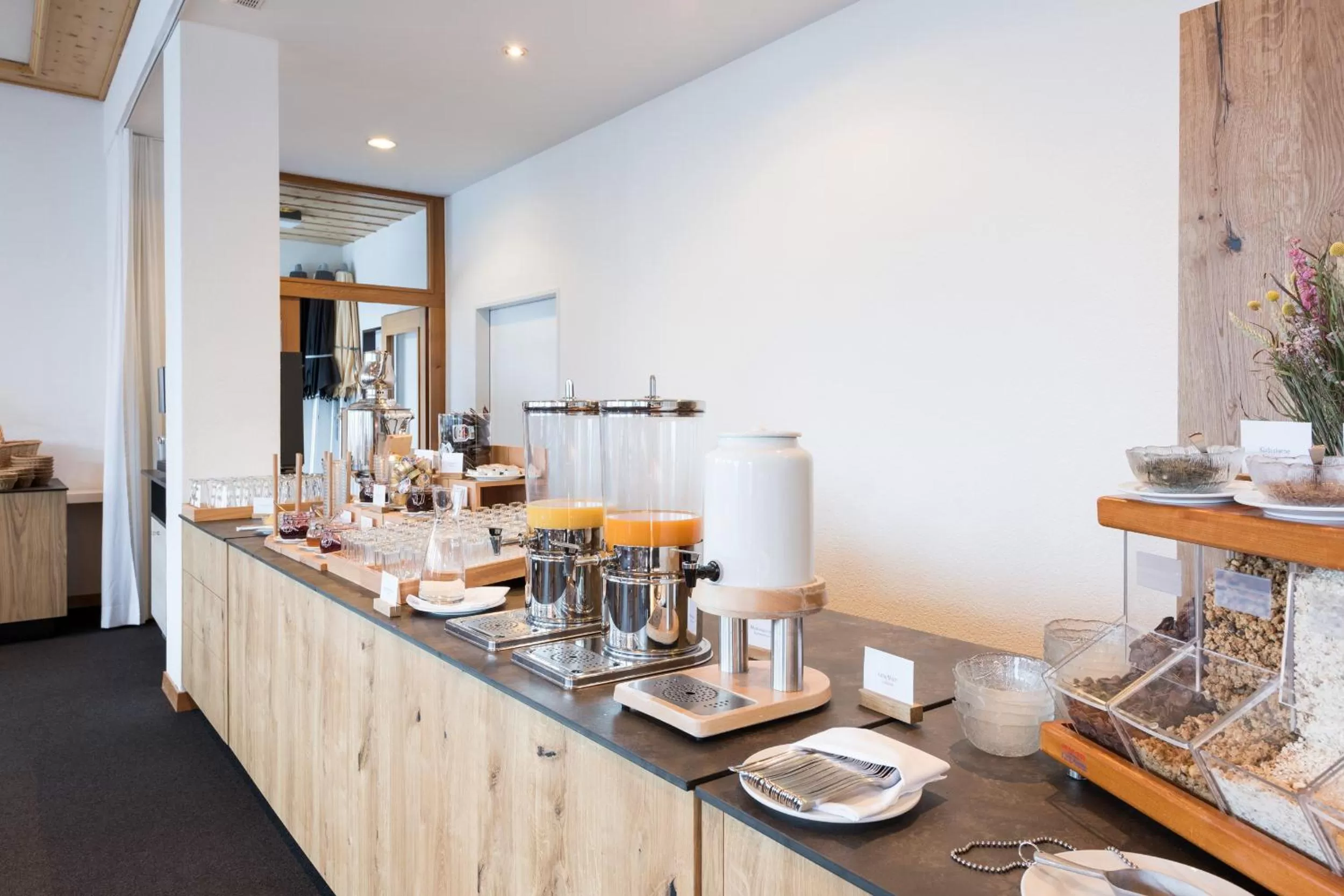 Buffet breakfast, Kitchen/Kitchenette in Sternwarte by Randolins