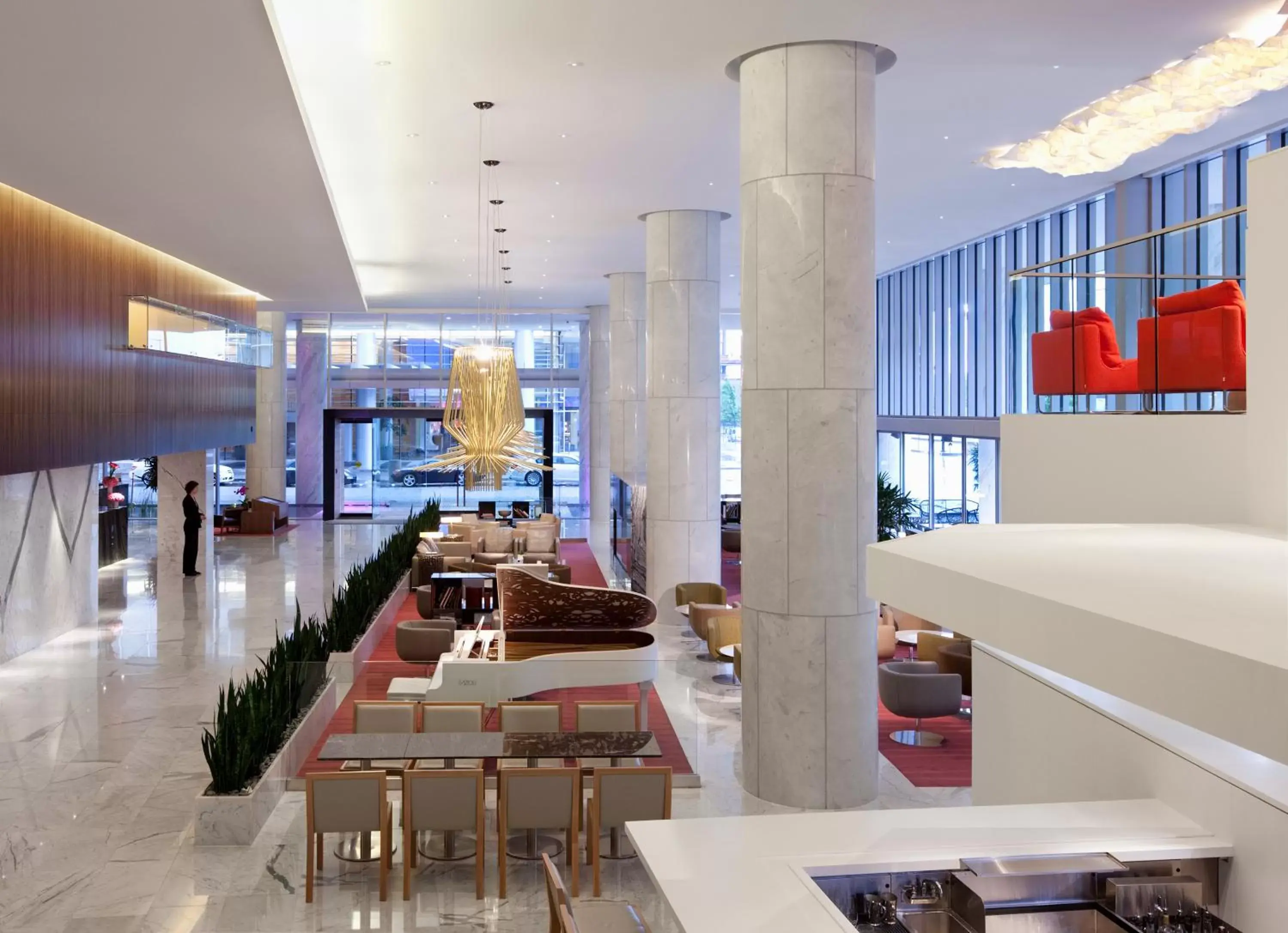 Lobby or reception, Restaurant/Places to Eat in Fairmont Pacific Rim