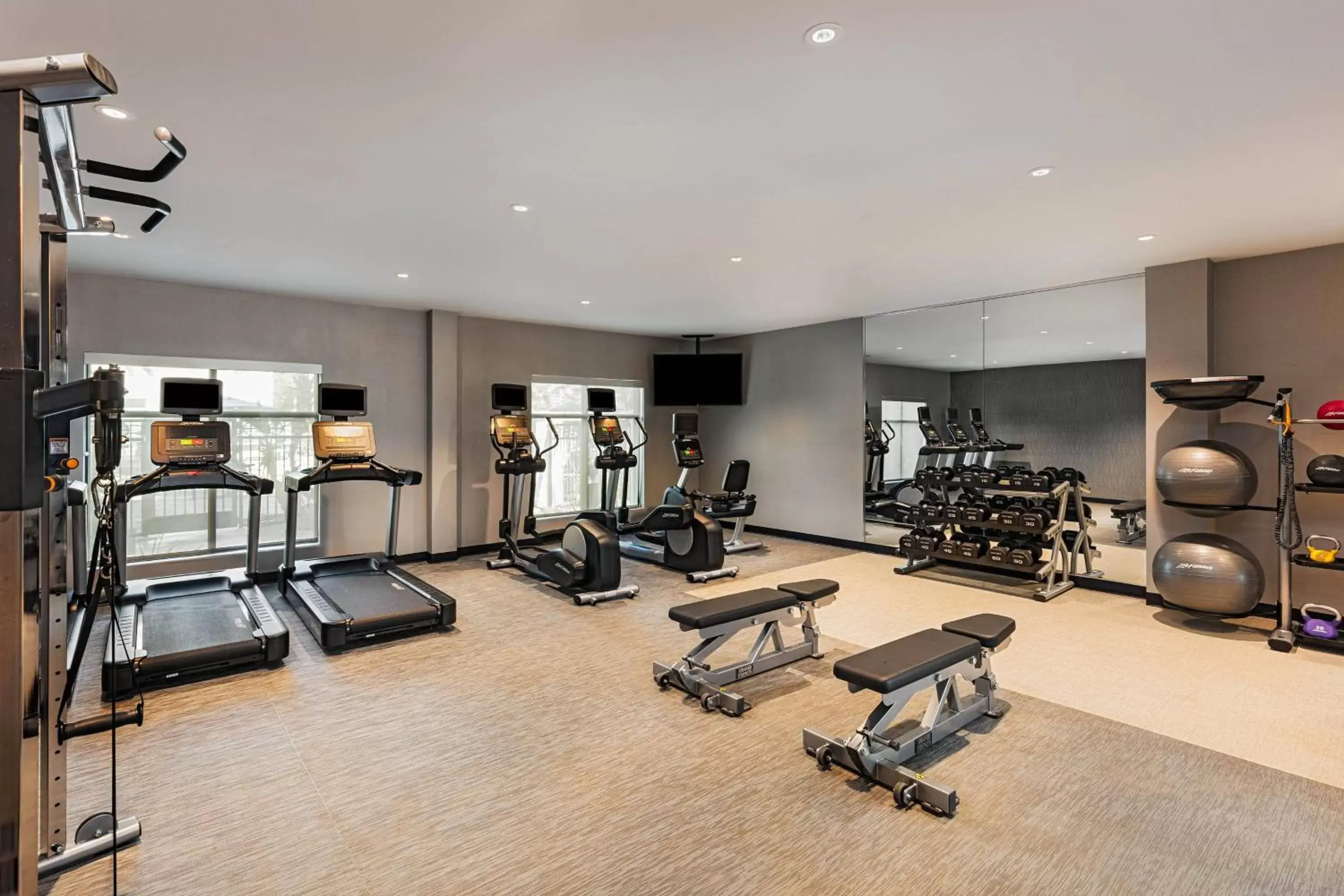 Fitness centre/facilities, Fitness Center/Facilities in Courtyard by Marriott Anaheim Resort/Convention Center