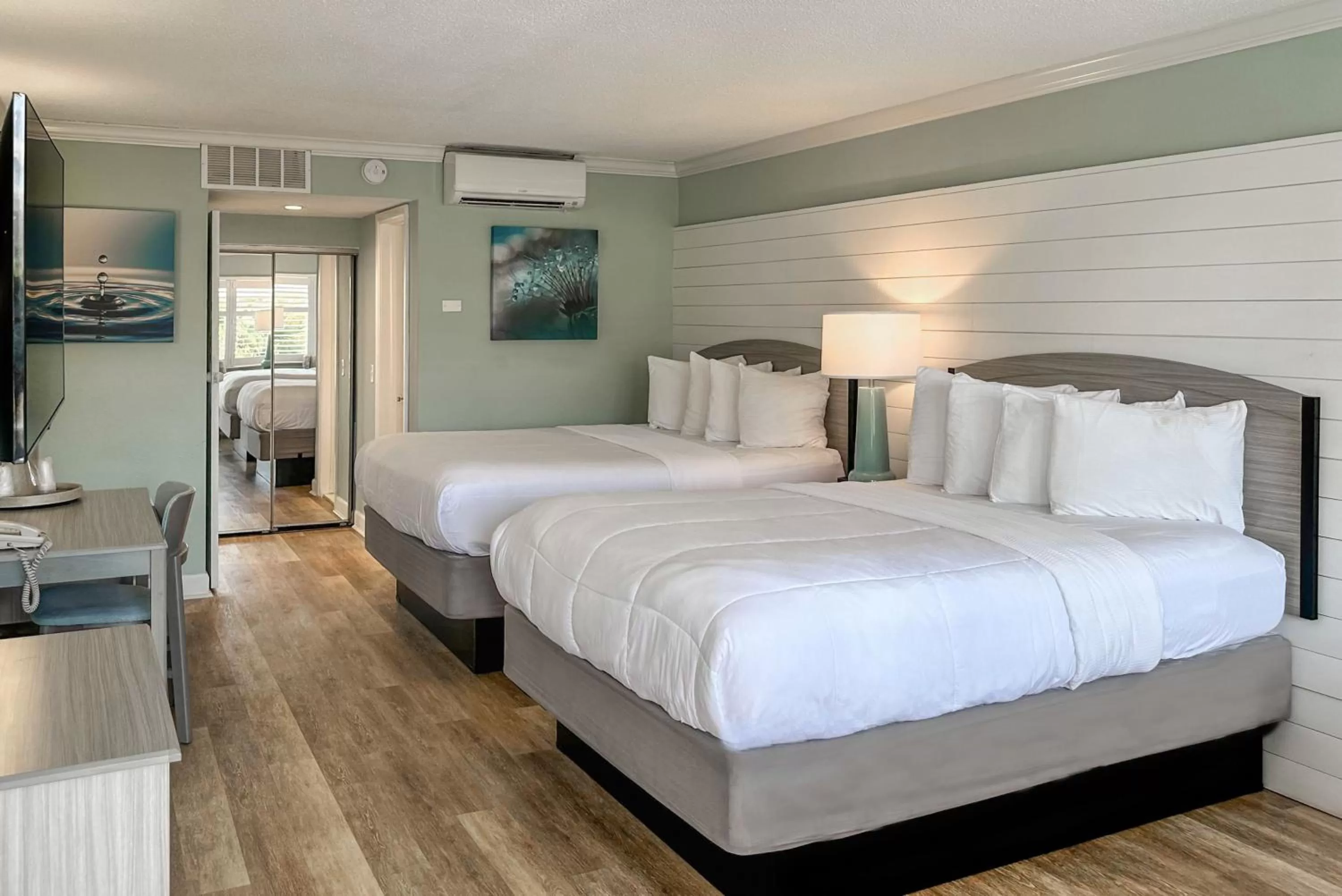 Thunderbird Beach Resort