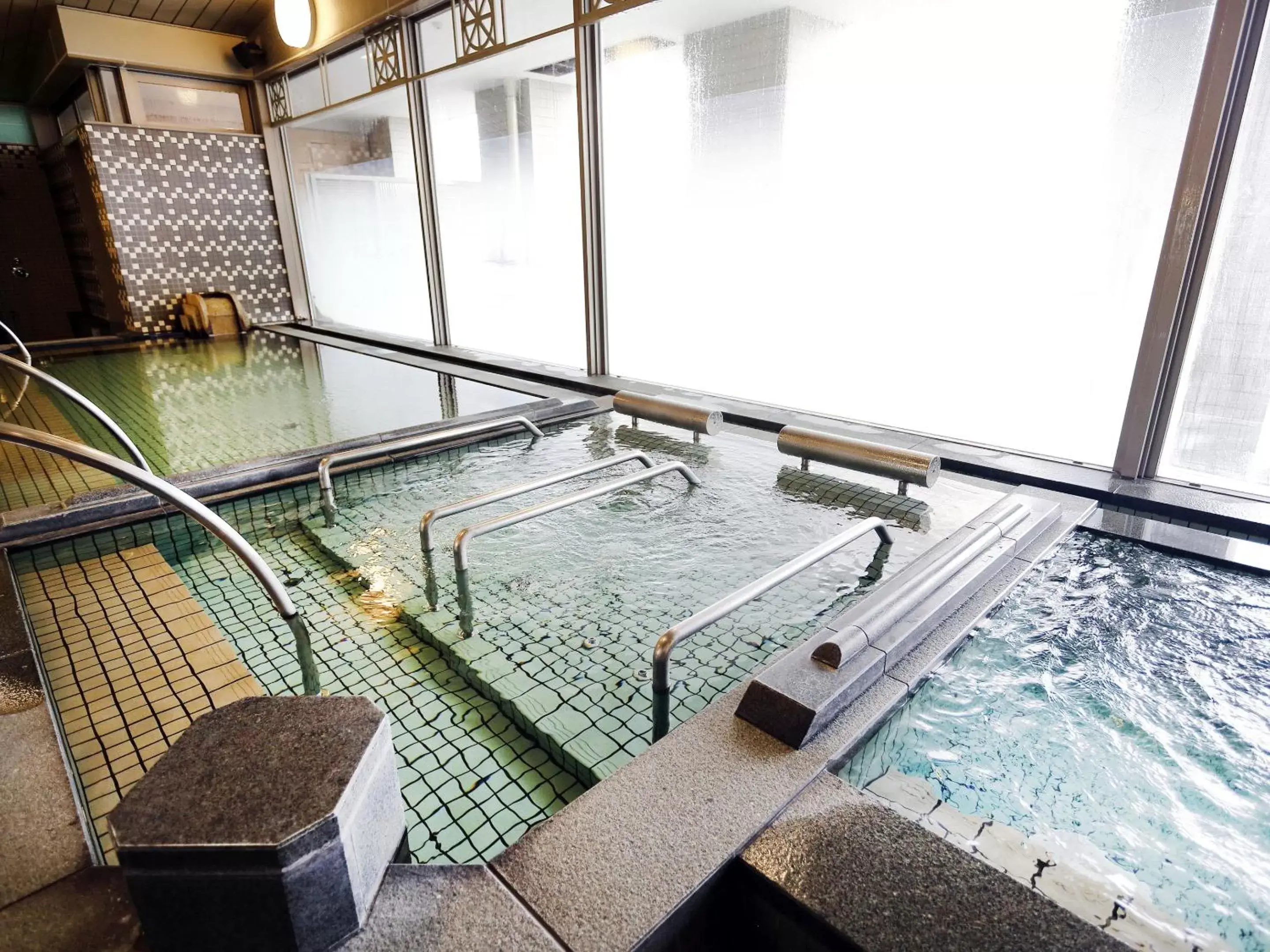 Hot Spring Bath, Swimming Pool in Hotel Monterey La Soeur Osaka