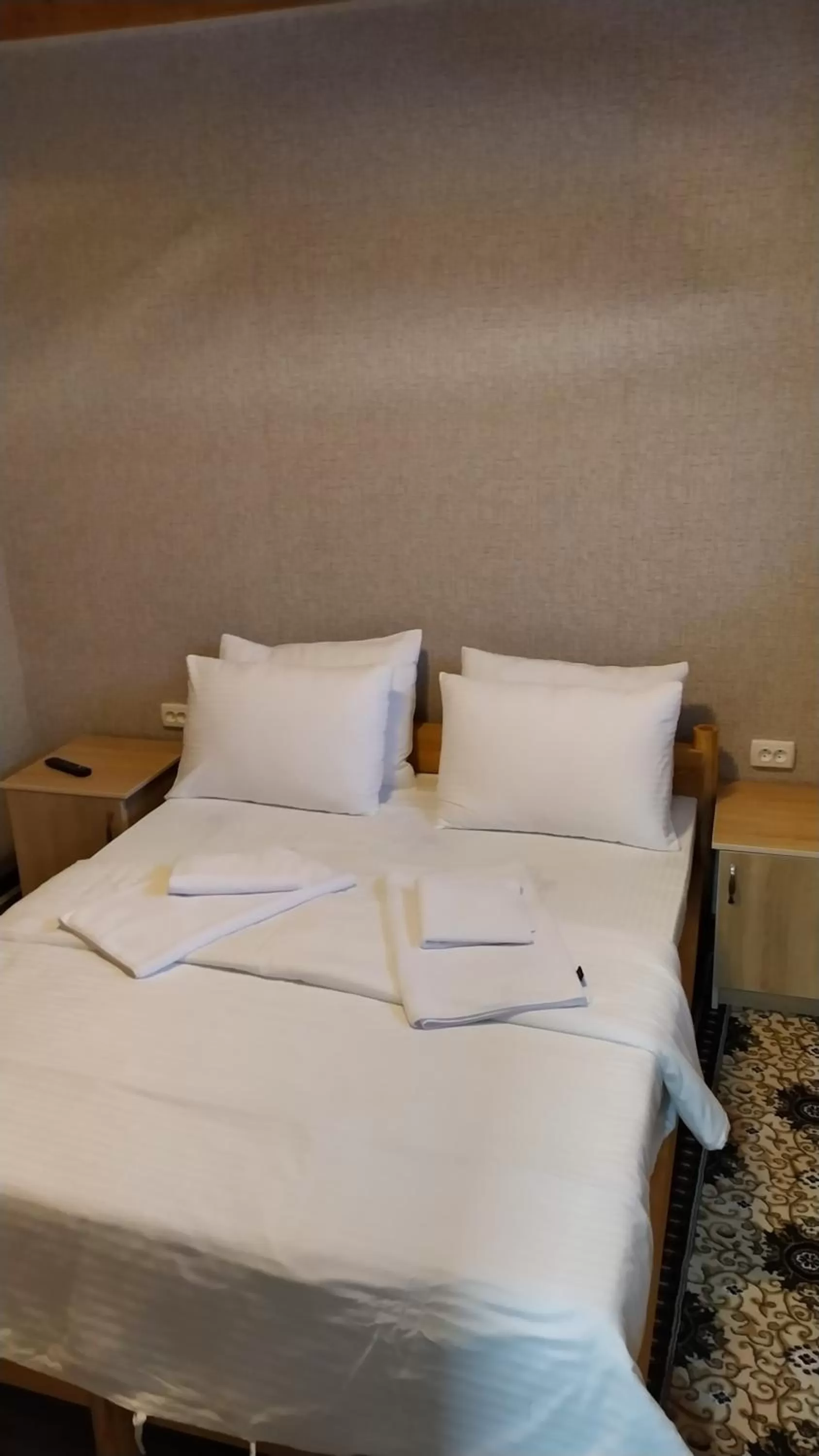 Bed in Alisher B&B Chorbog'