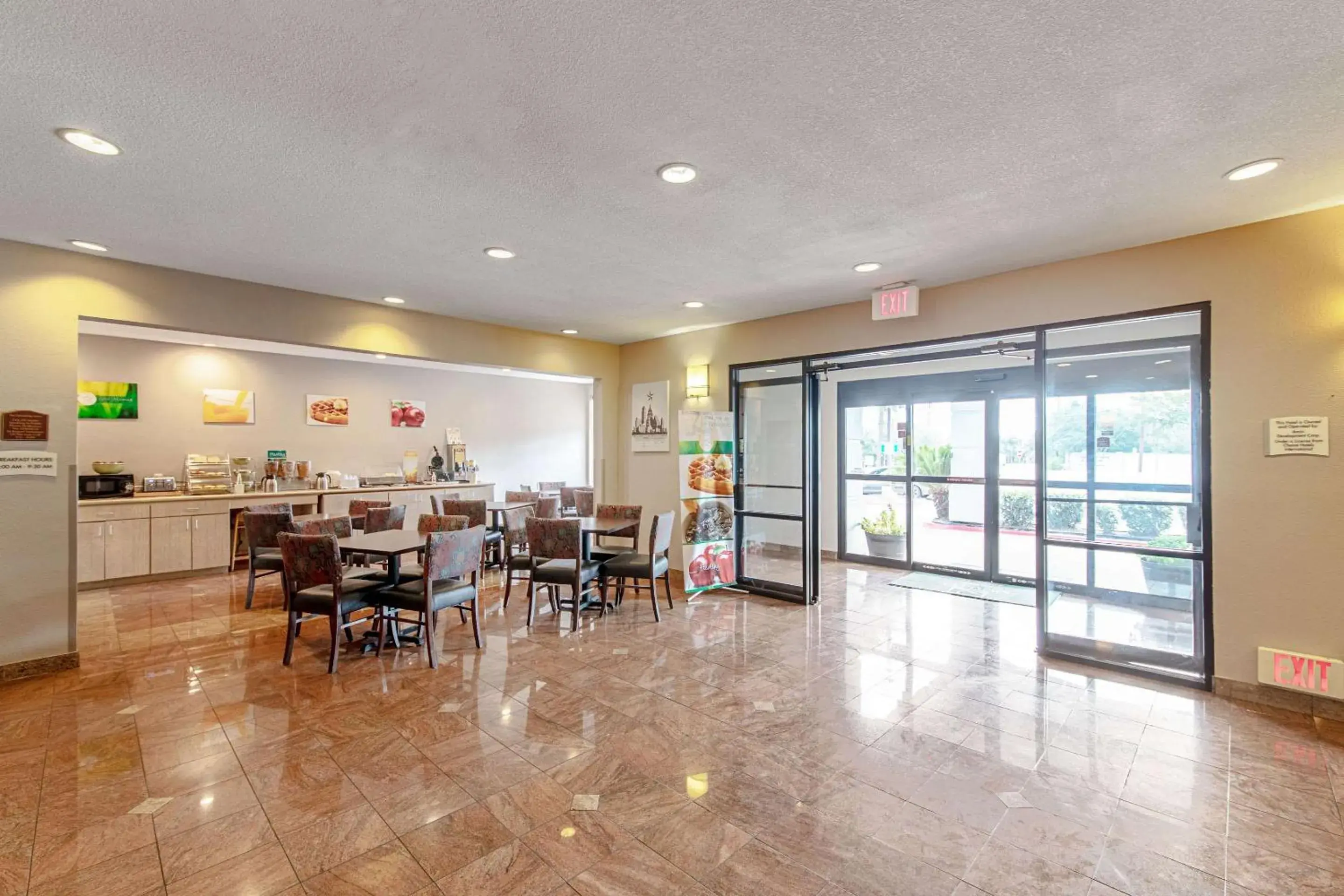 Restaurant/places to eat in Quality Suites Austin South Street Elmo District Restaurant/places to eat in Quality Suites Austin South Street Elmo District