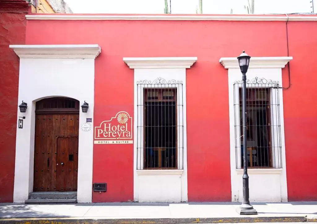 Property building in Hotel Casa Pereyra