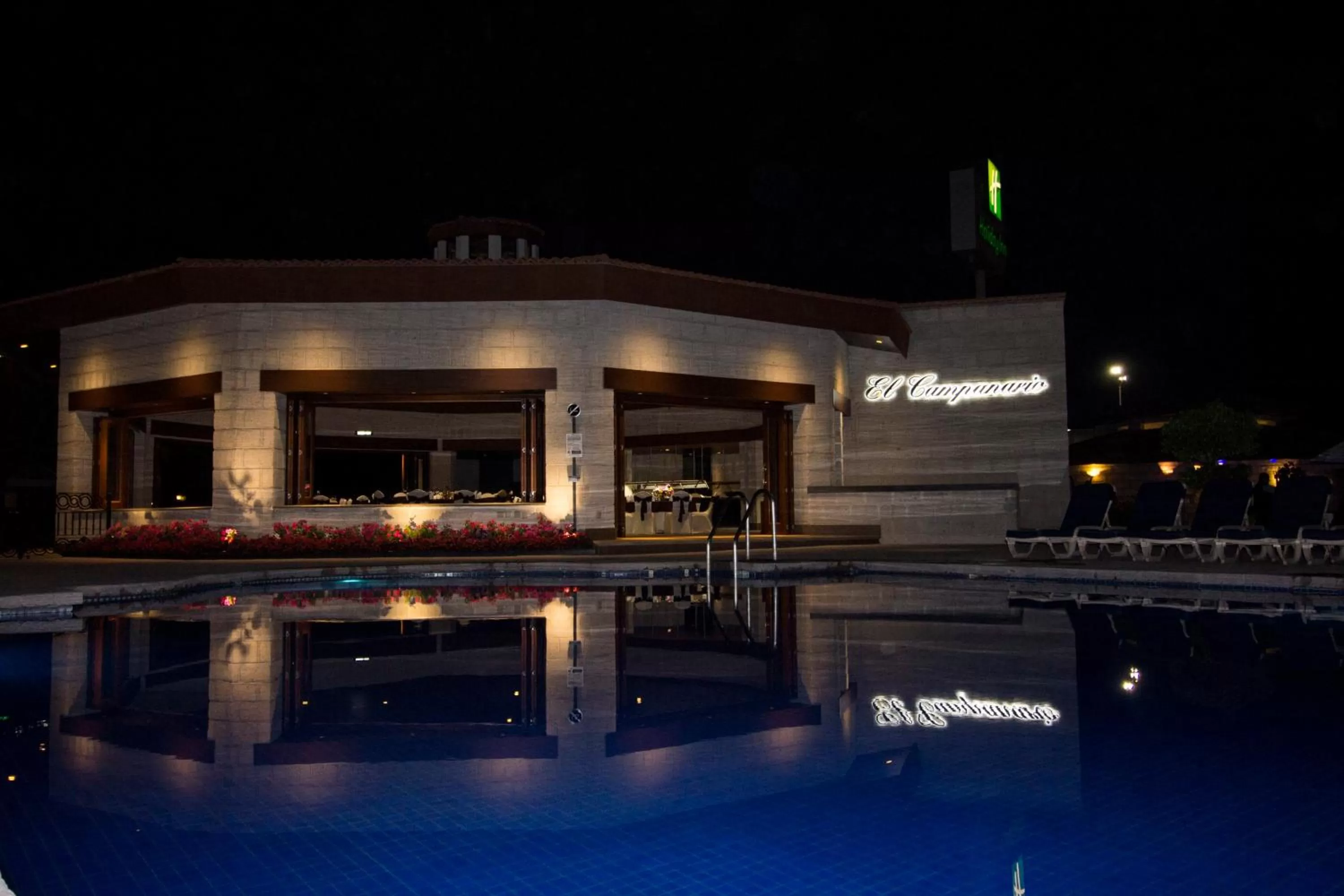 Meeting/conference room in Holiday Inn Queretaro Centro Historico by IHG