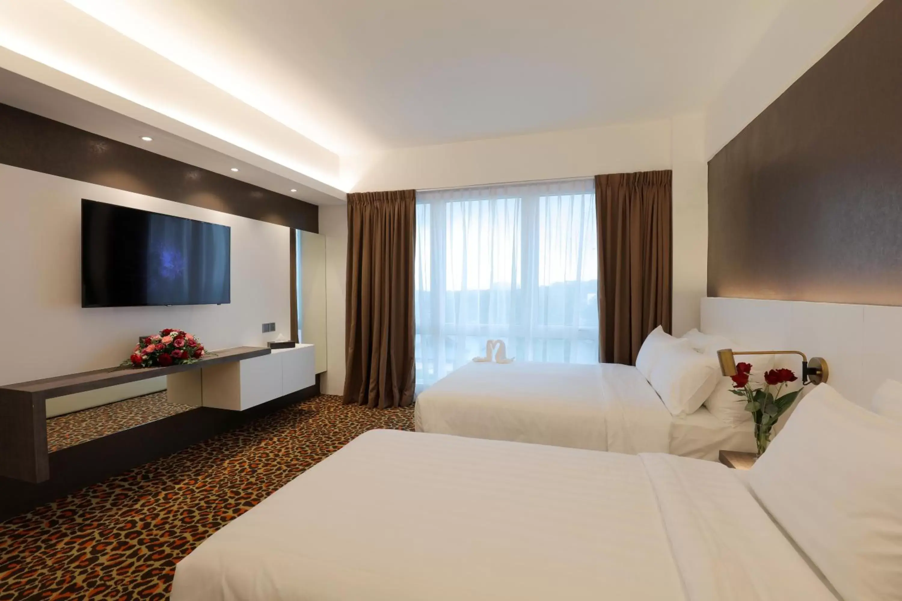 Photo of the whole room, Room Photo in Amerin Hotel Johor Bahru