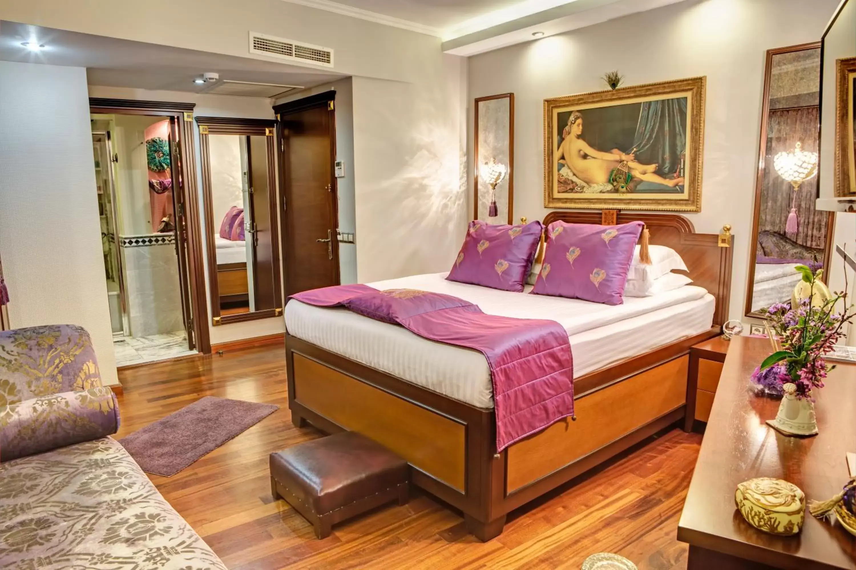 Deluxe Double Room with Private Bathroom in Bulbul Yuvası Boutique Hotel Deluxe Double Room with Private Bathroom in Bulbul Yuvası Boutique Hotel