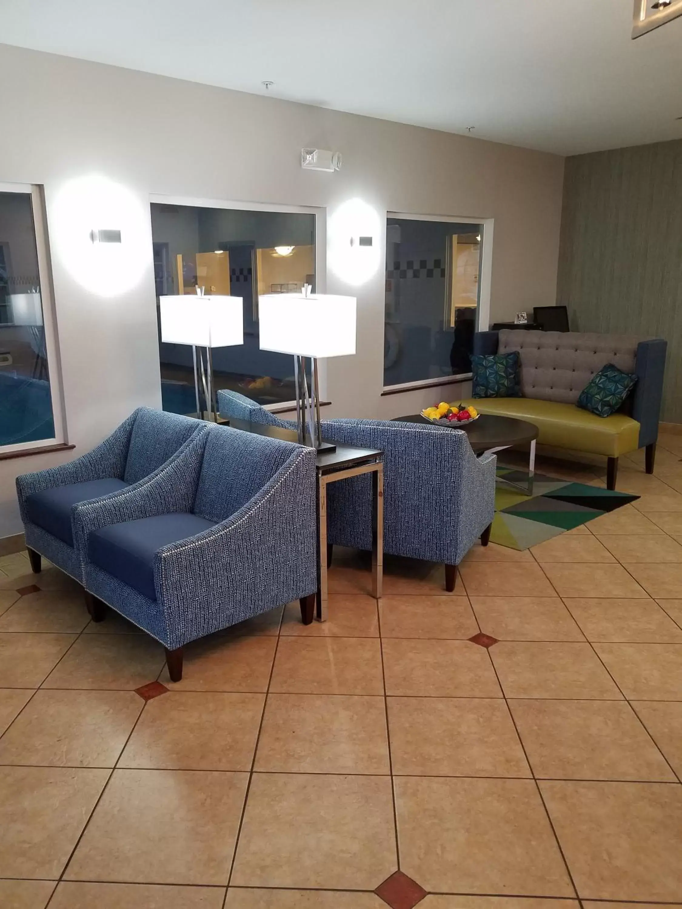 Property building, Seating Area in Best Western Sandy Inn