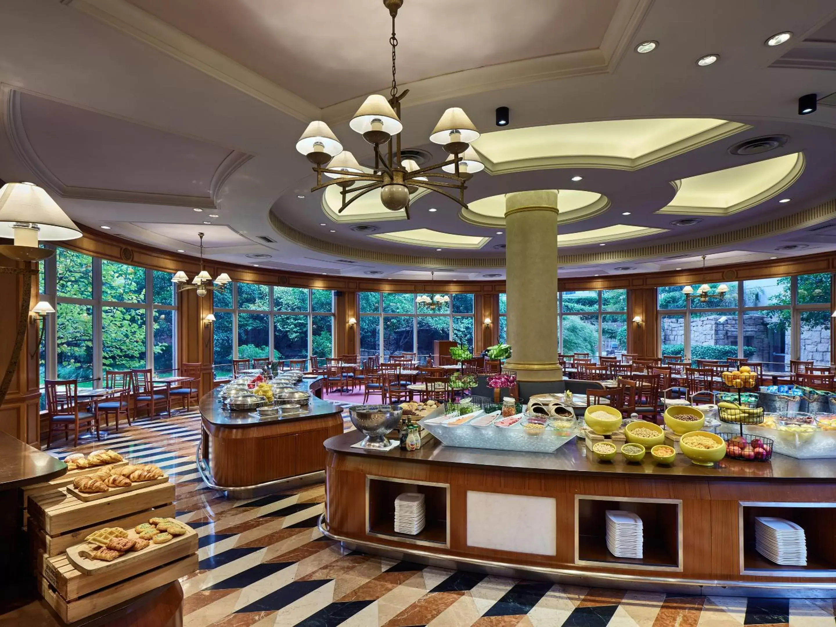 Restaurant/Places to Eat in Hongqiao Jin Jiang Hotel (Formerly Sheraton Shanghai Hongqiao Hotel)