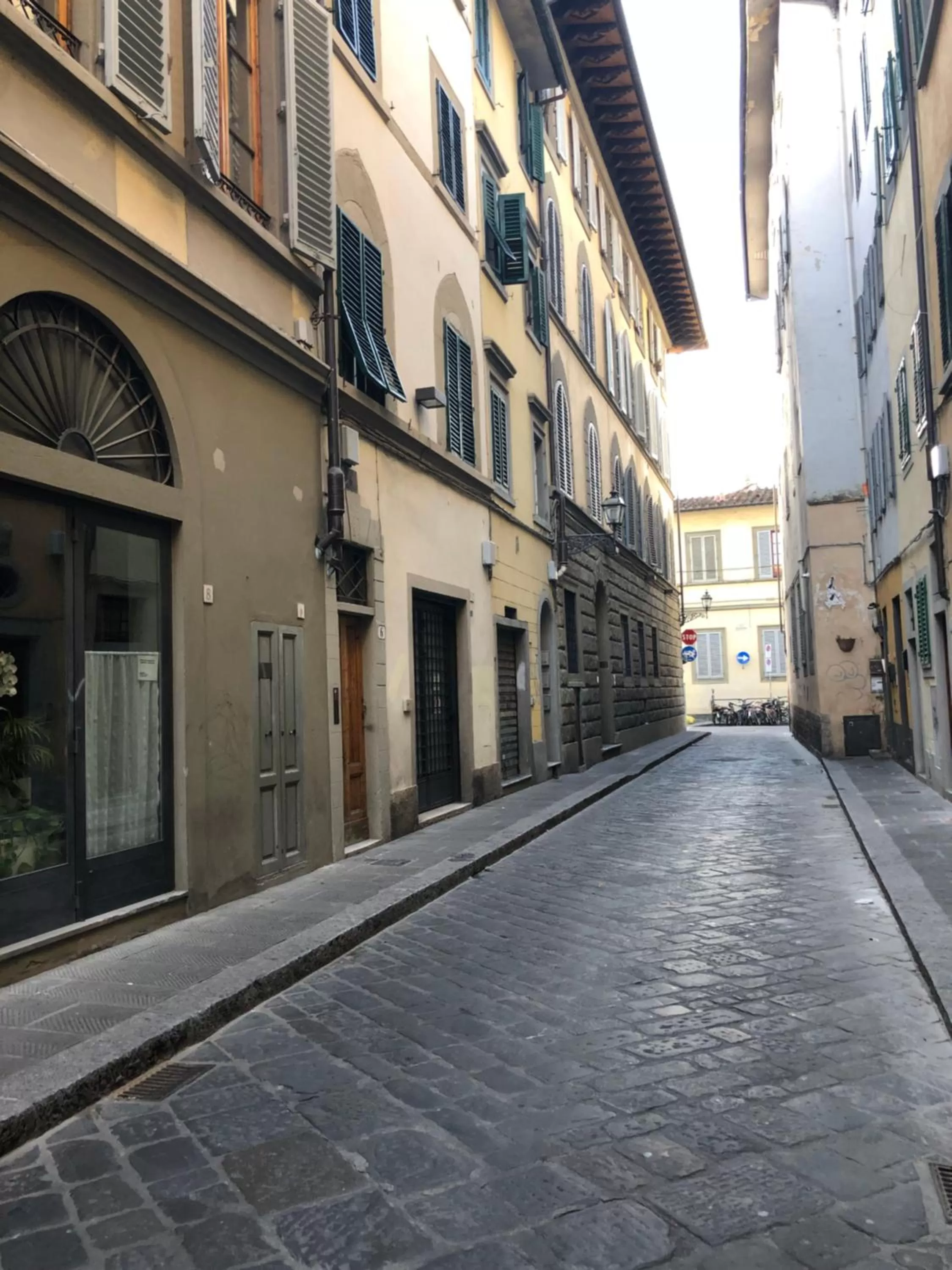 Quiet street view in Home Milù Florence
