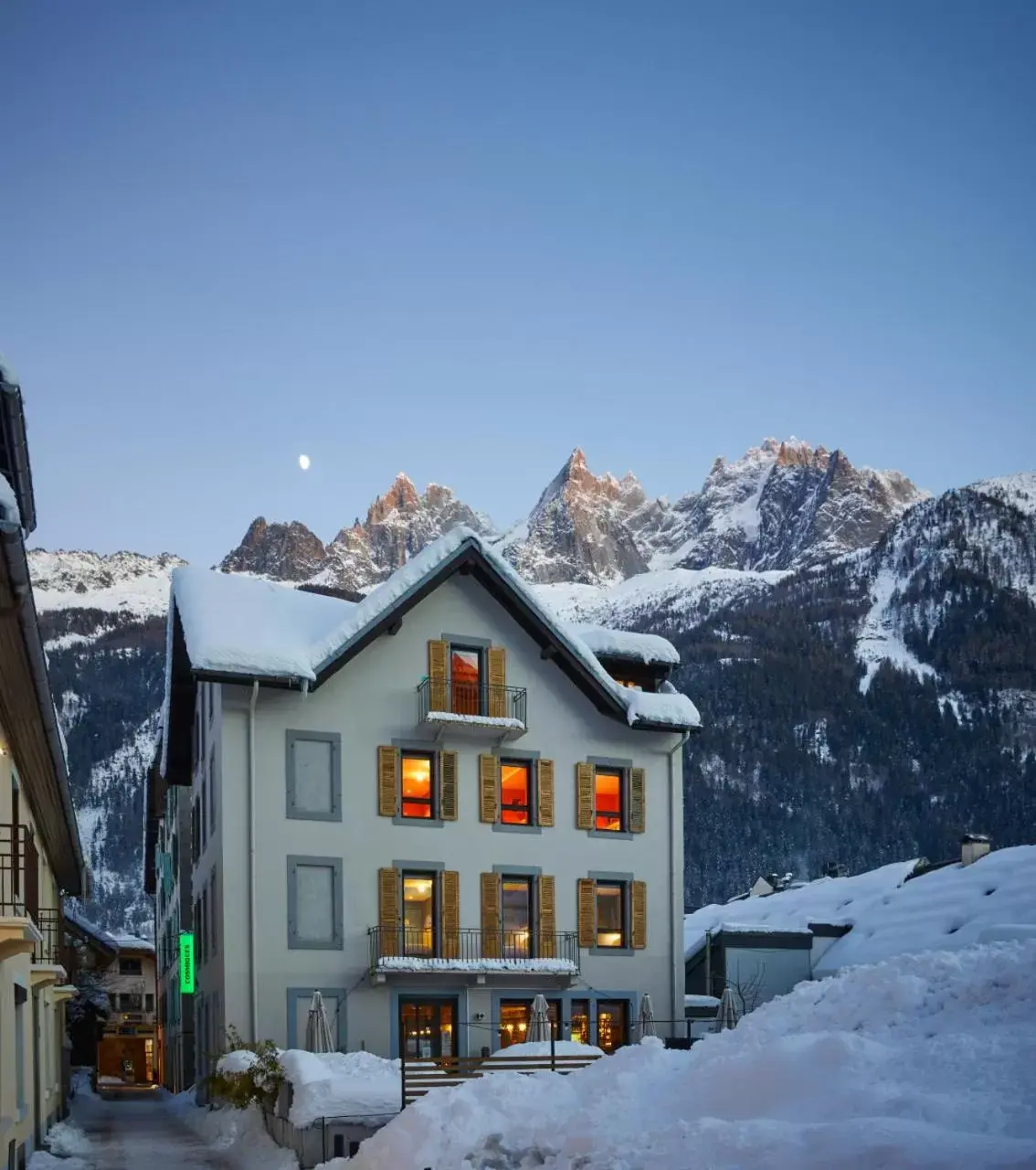 Property building, Winter in Cosmiques Hotel - Centre Chamonix