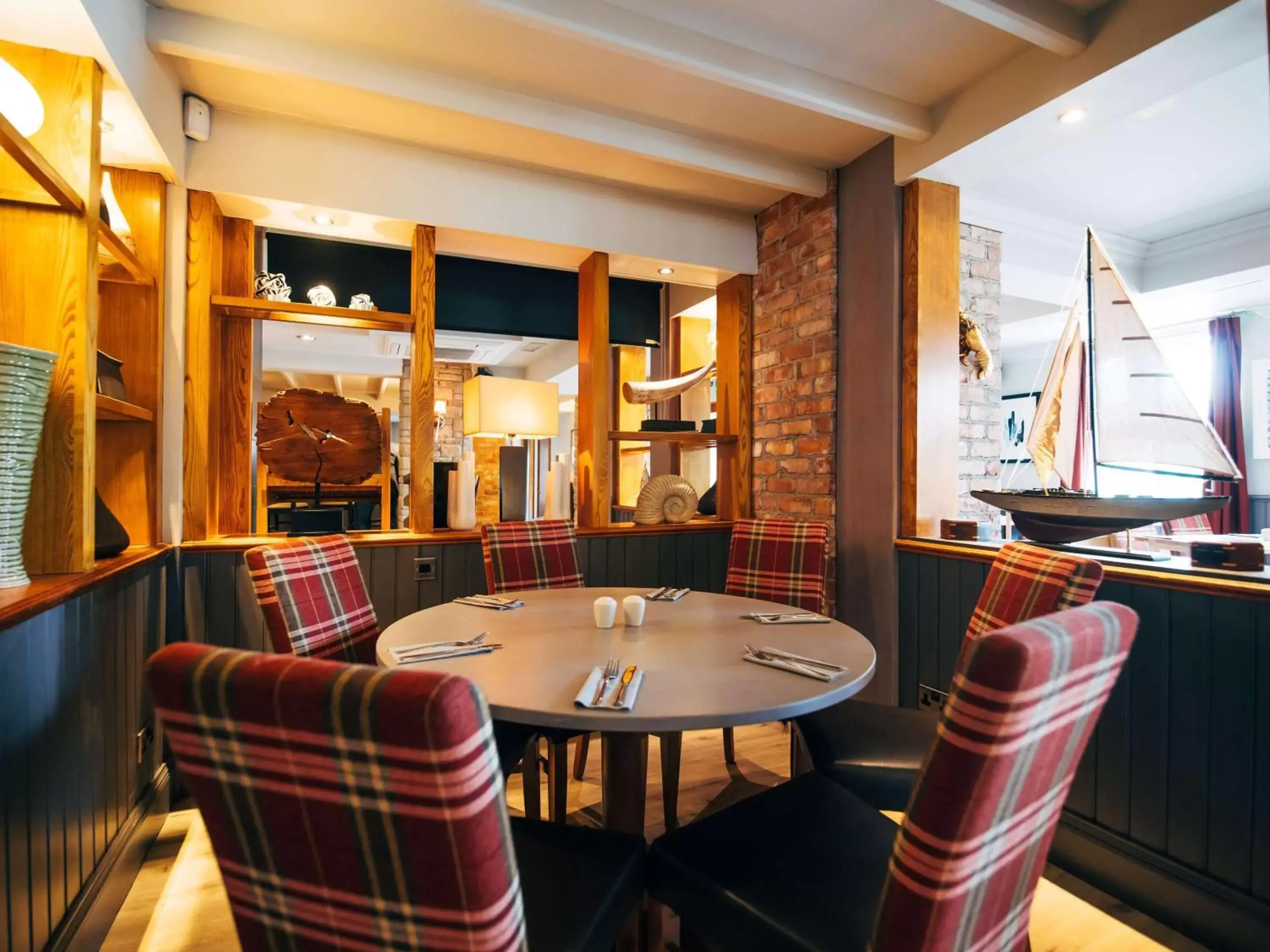 Restaurant/Places to Eat in Riverside Hotel Coleraine