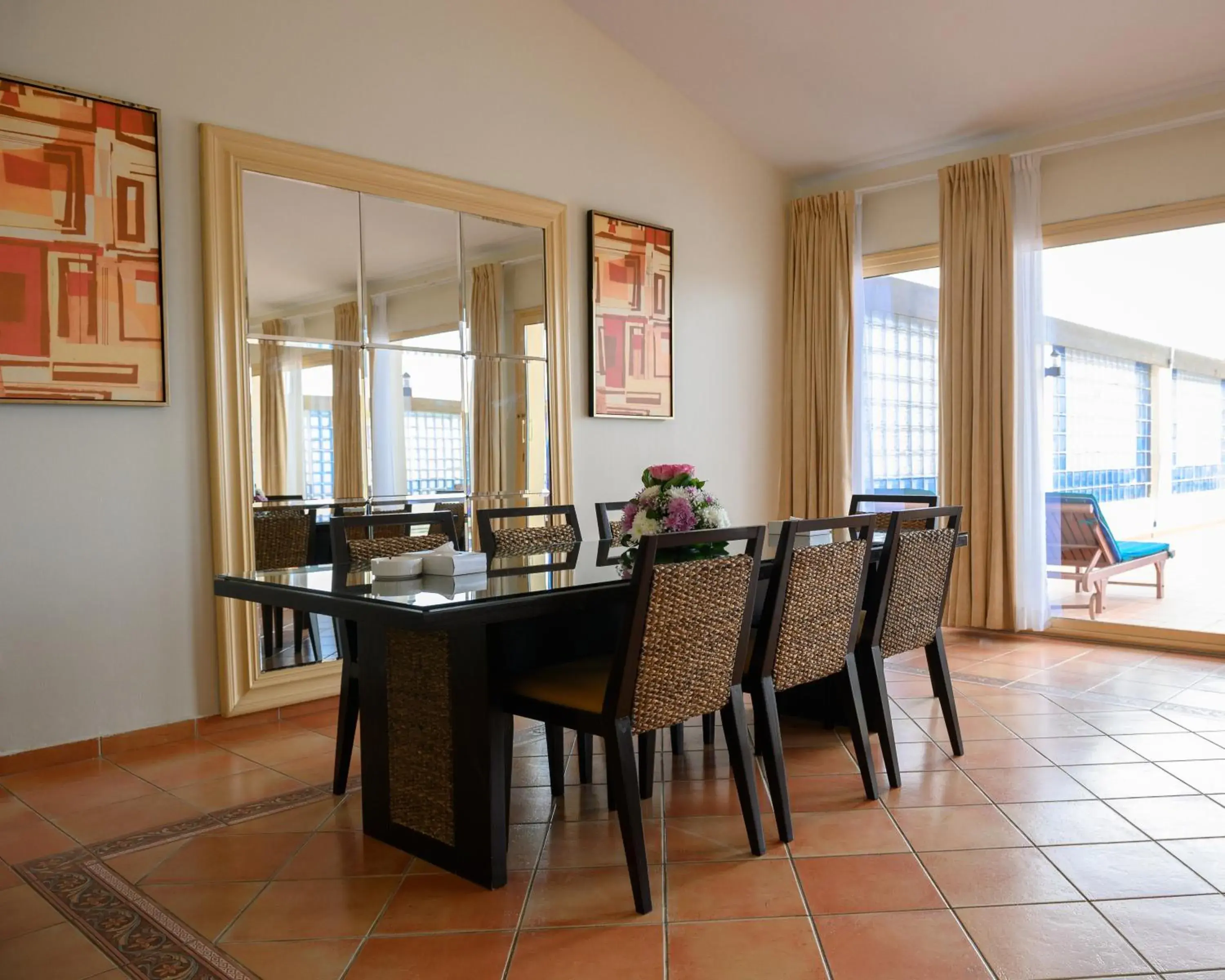 Dining Area in Movenpick Resort Al Nawras Jeddah - Family Resort