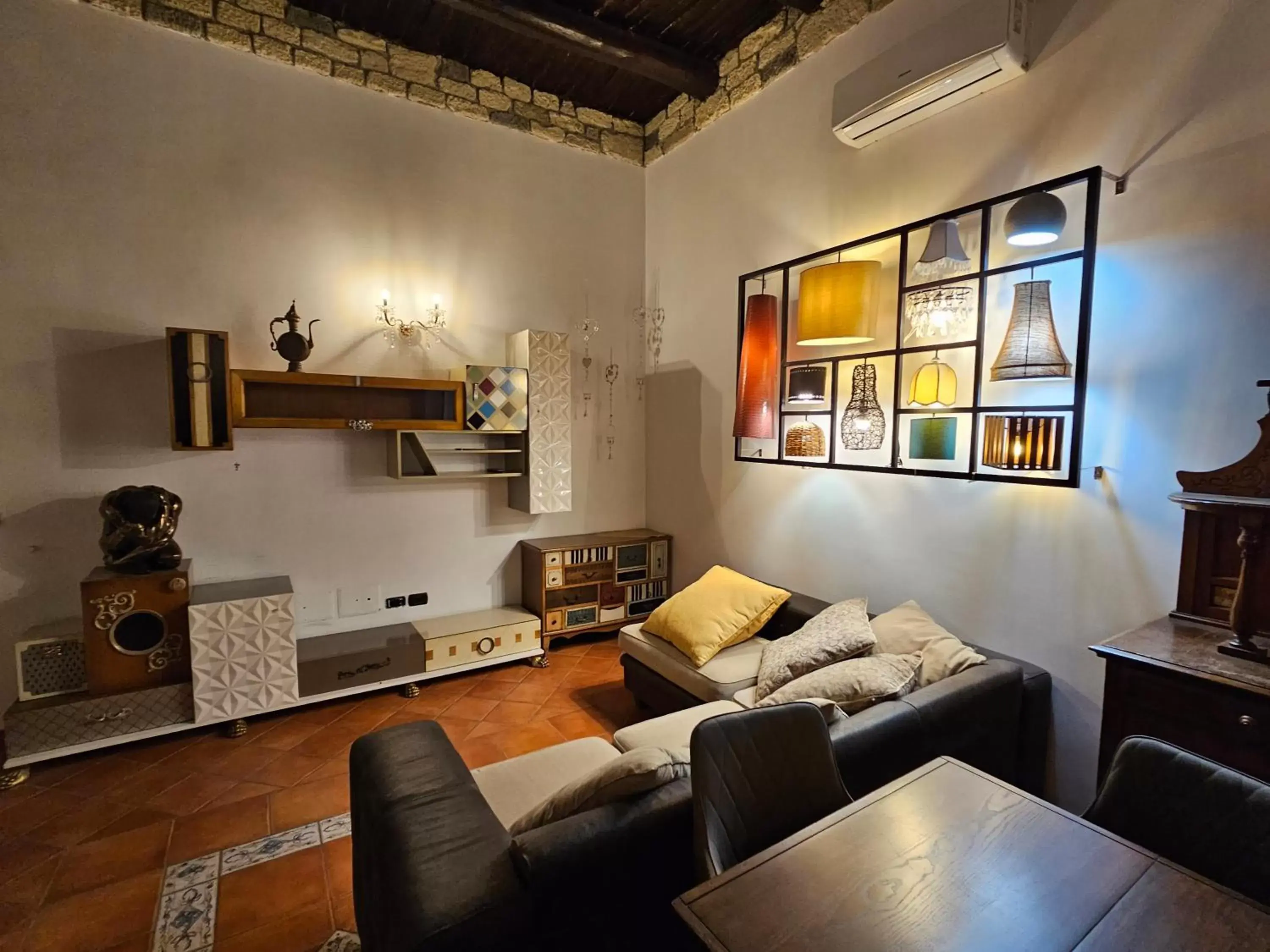 Apartment - Ground Floor in Spanish Palace Rooms, Suites Apartments & Terraces