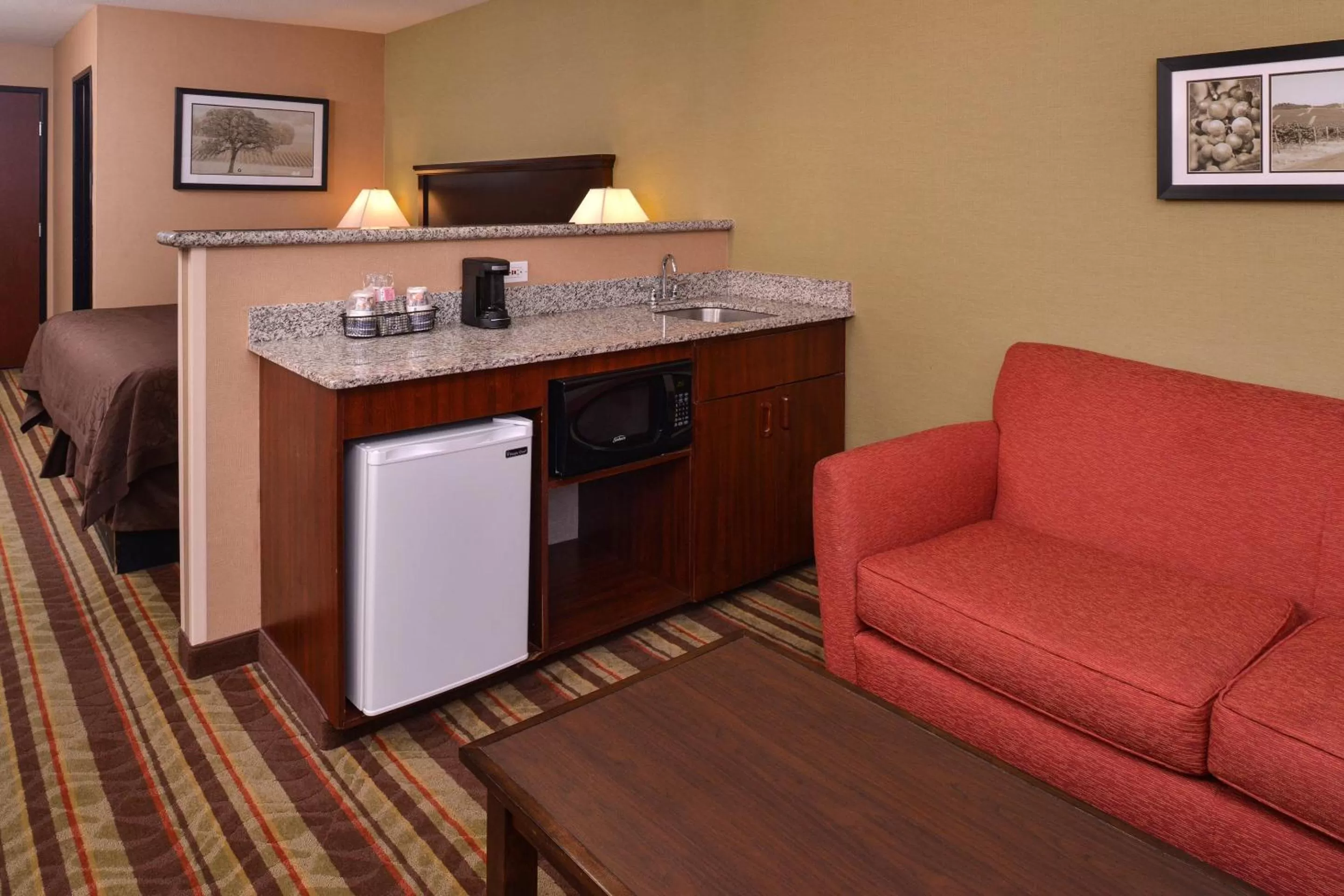 Photo of the whole room in Best Western Wilsonville Inn & Suites