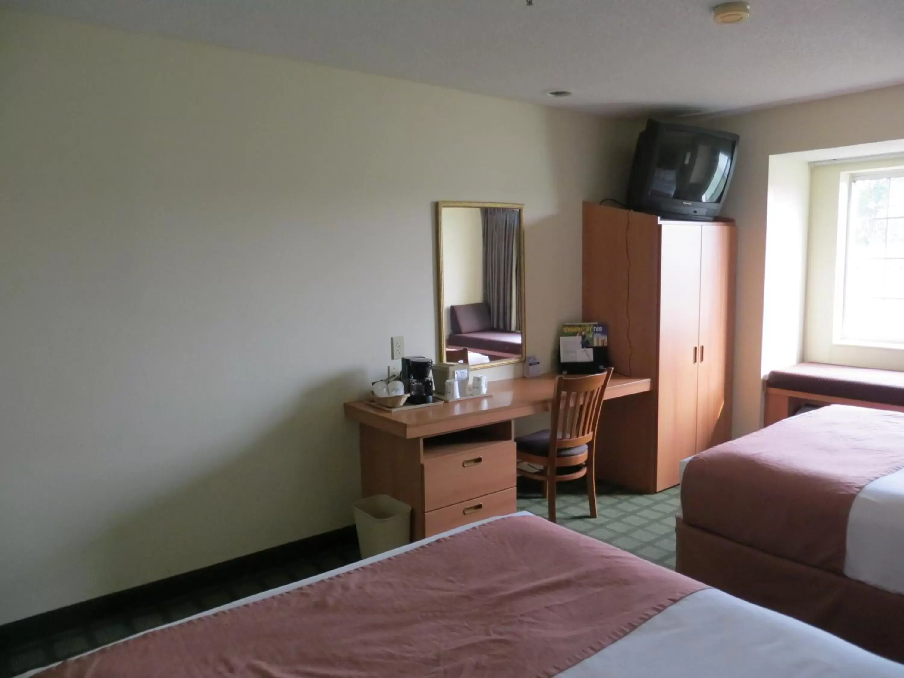 Queen Room with Two Queen Beds - Non-Smoking in Microtel Inn and Suites by Wyndham - Cordova