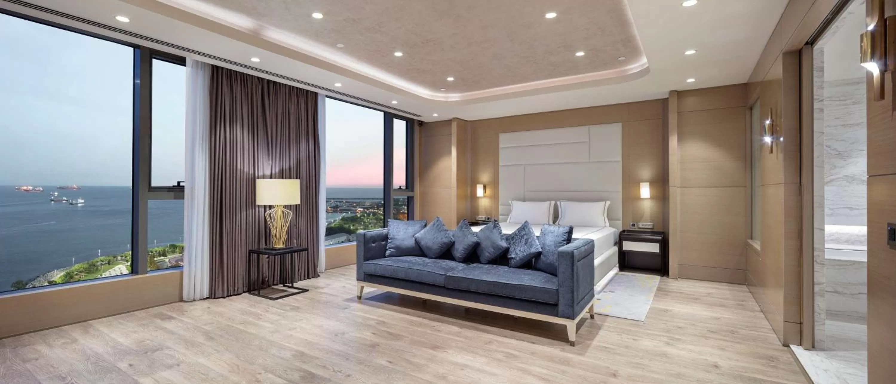 Bed in Hilton Istanbul Bakirkoy