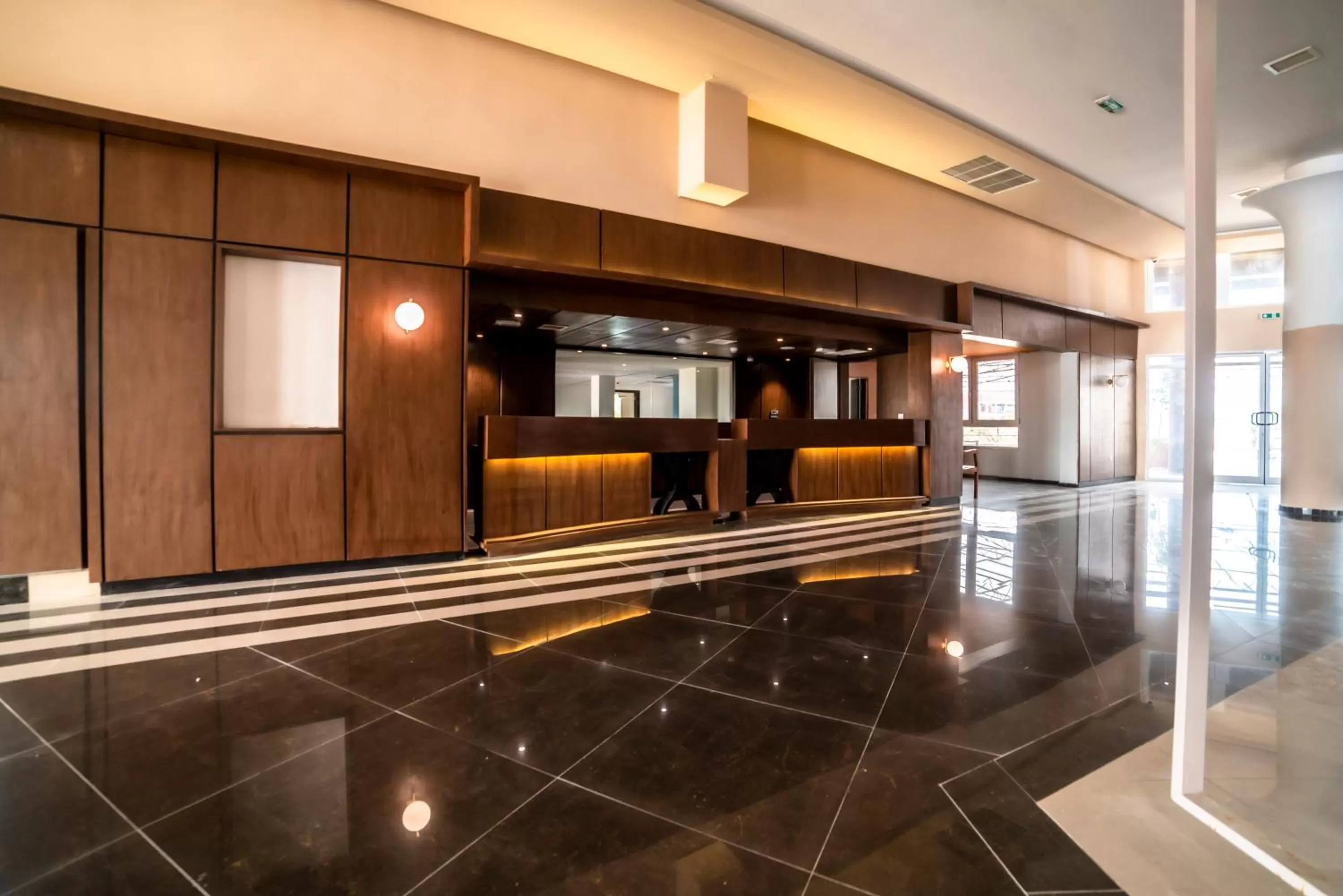 Lobby or reception in Best Western Plus Soaho Douala Airport