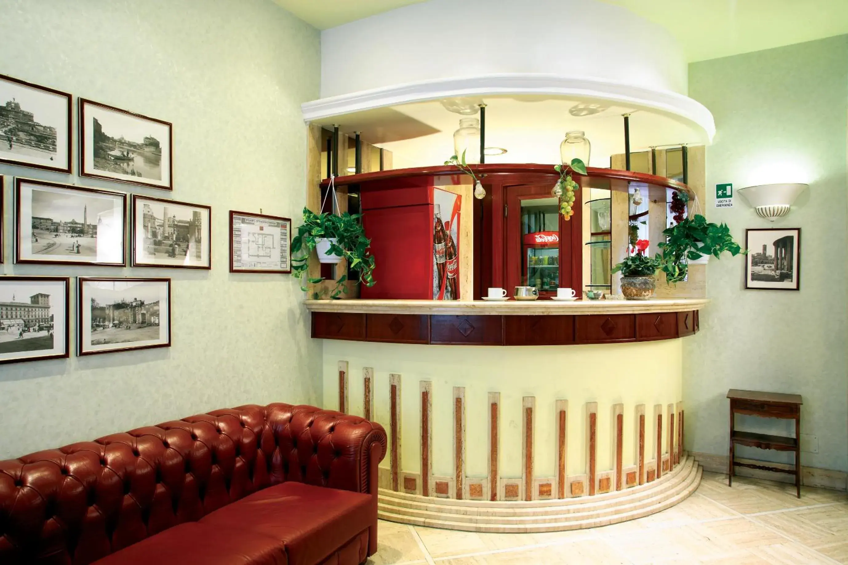 Lobby/Reception in Hotel Dina