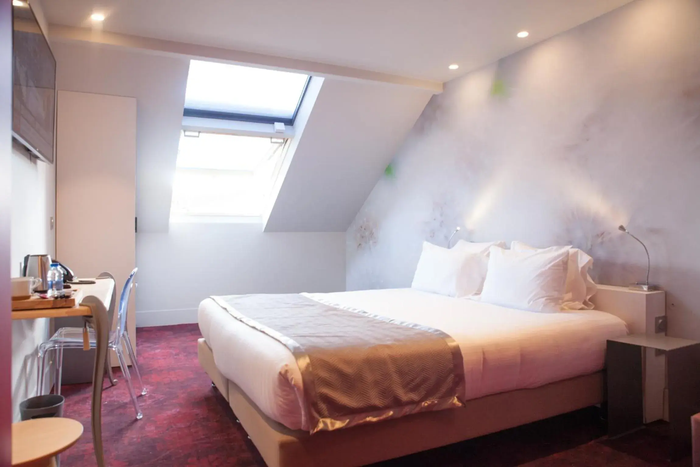 Bedroom, Bed in Hotel Sixteen Paris Montrouge