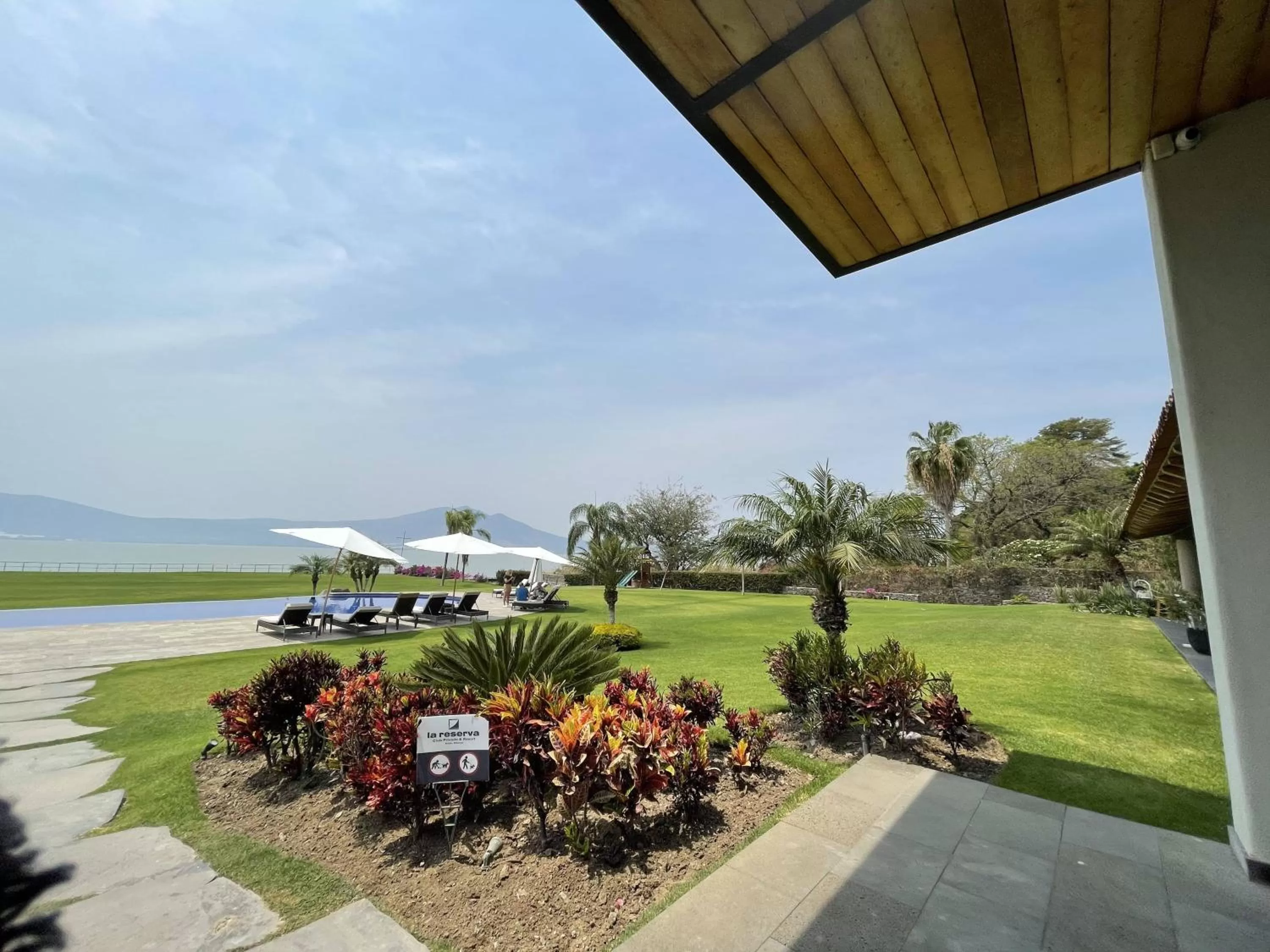 Garden view in La Reserva Chapala