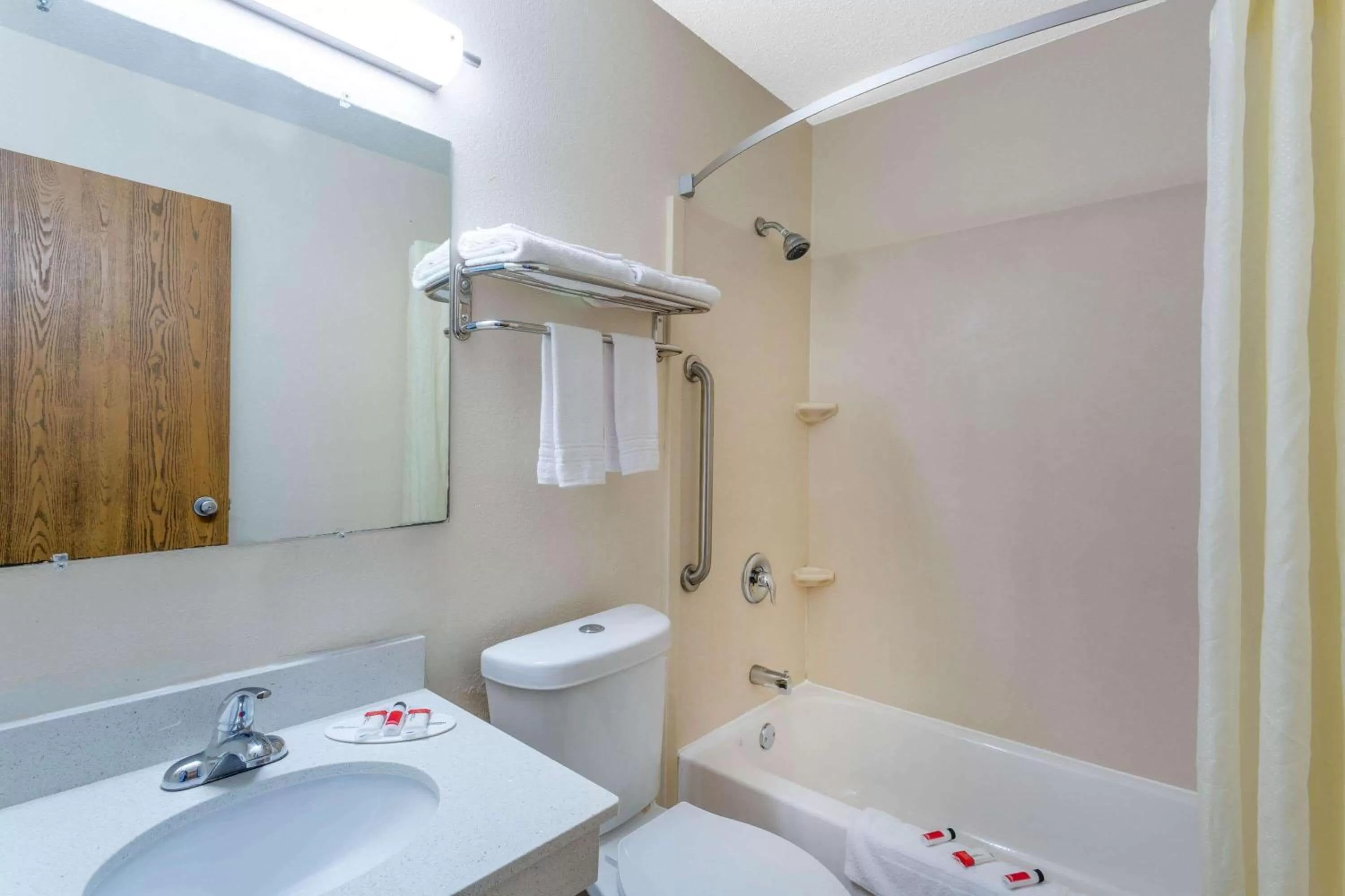 Bathroom in Super 8 by Wyndham Abingdon VA