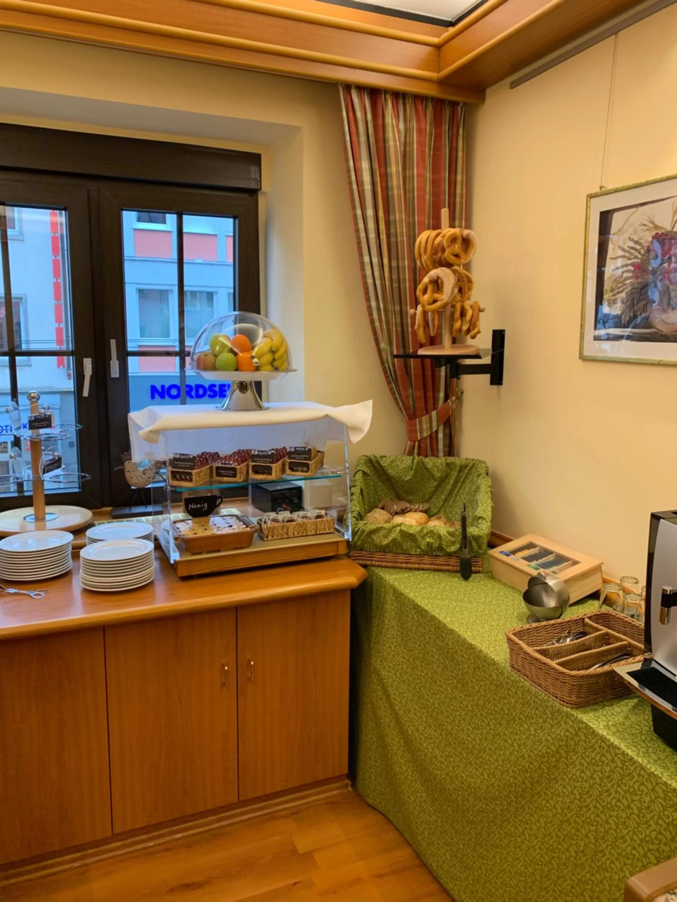 Breakfast in Zum Winzermännle