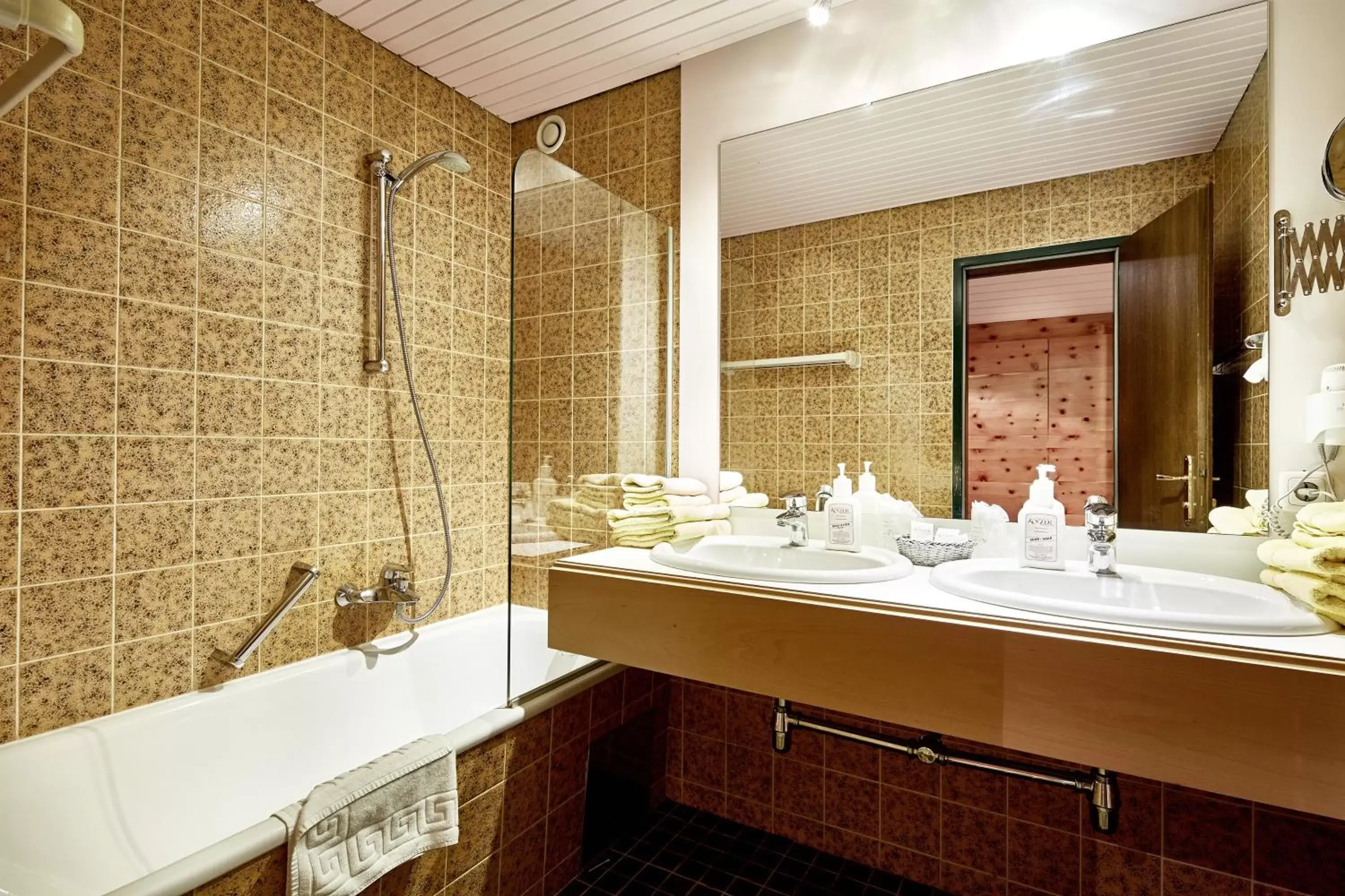Bathroom in Sporthotel Kogler