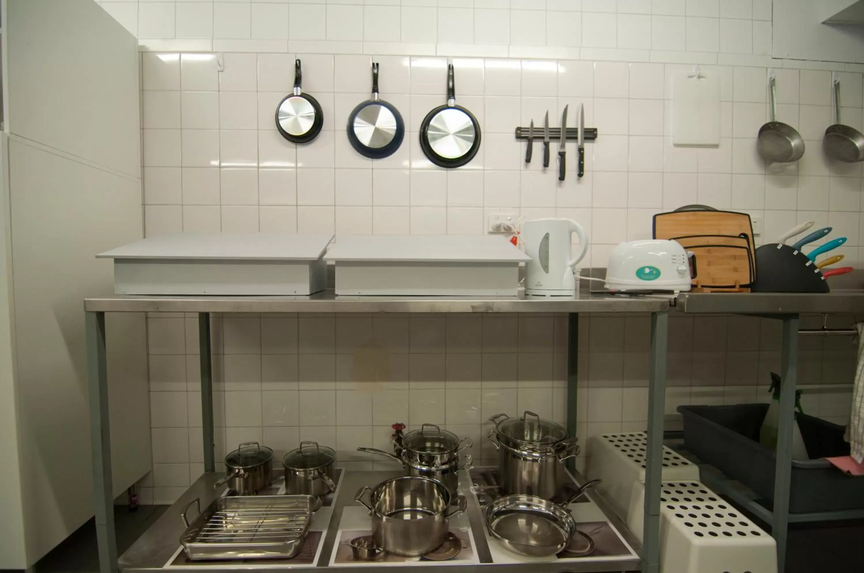 Kitchen or kitchenette, Kitchen/Kitchenette in Kangaroo Inn