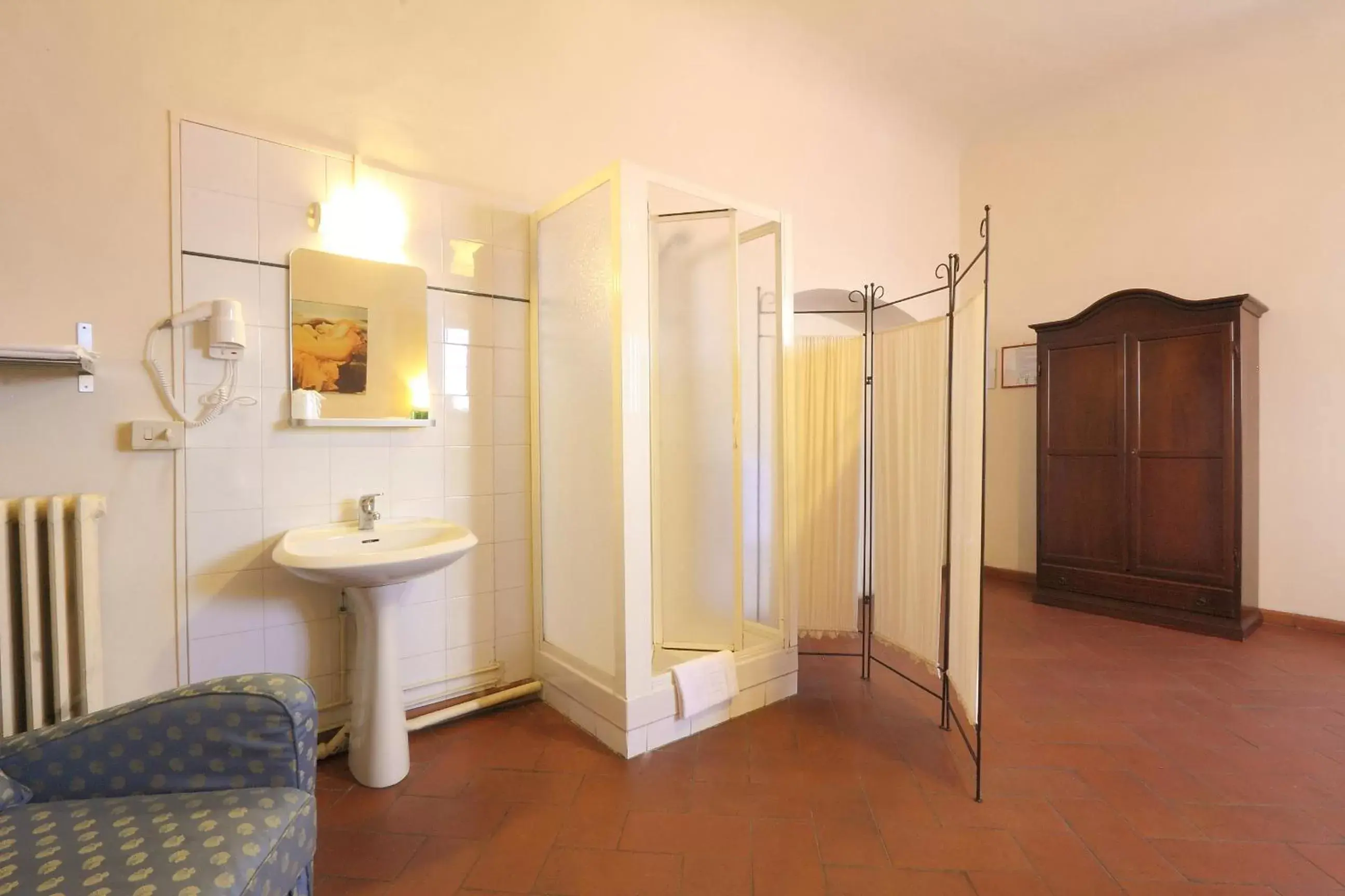 Shower, Bathroom in Hotel Bavaria