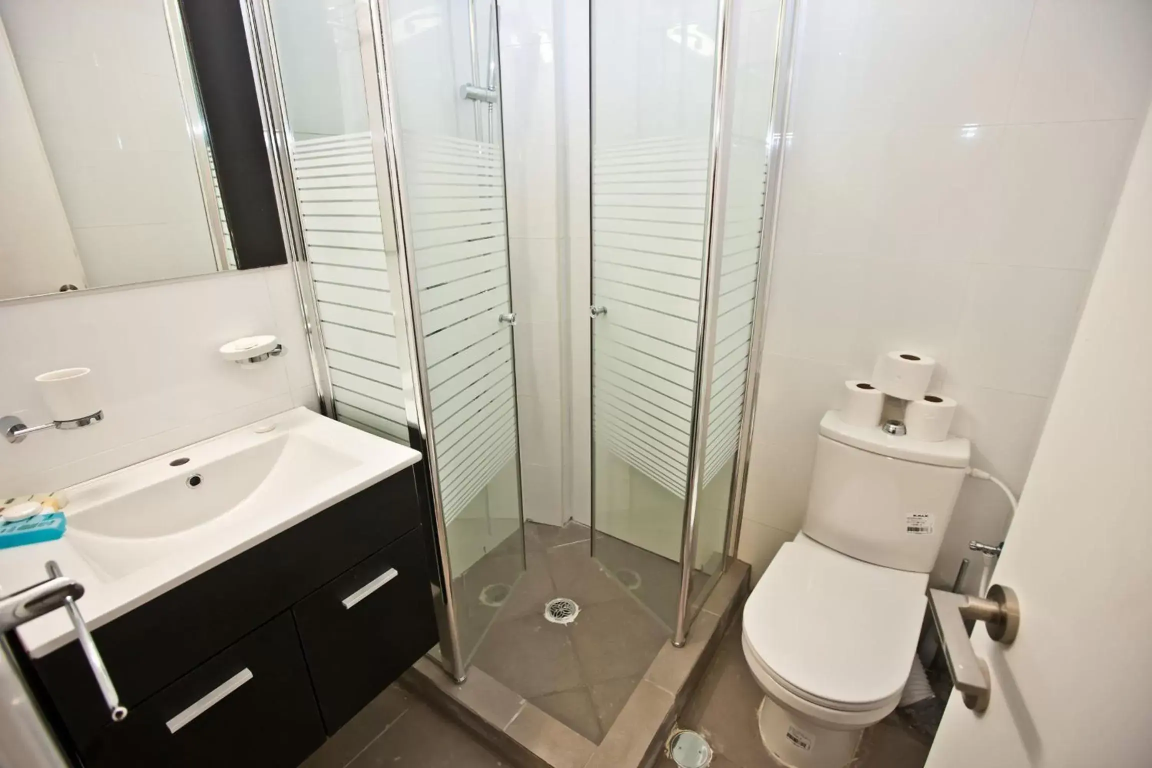 Bathroom in Geula Suites