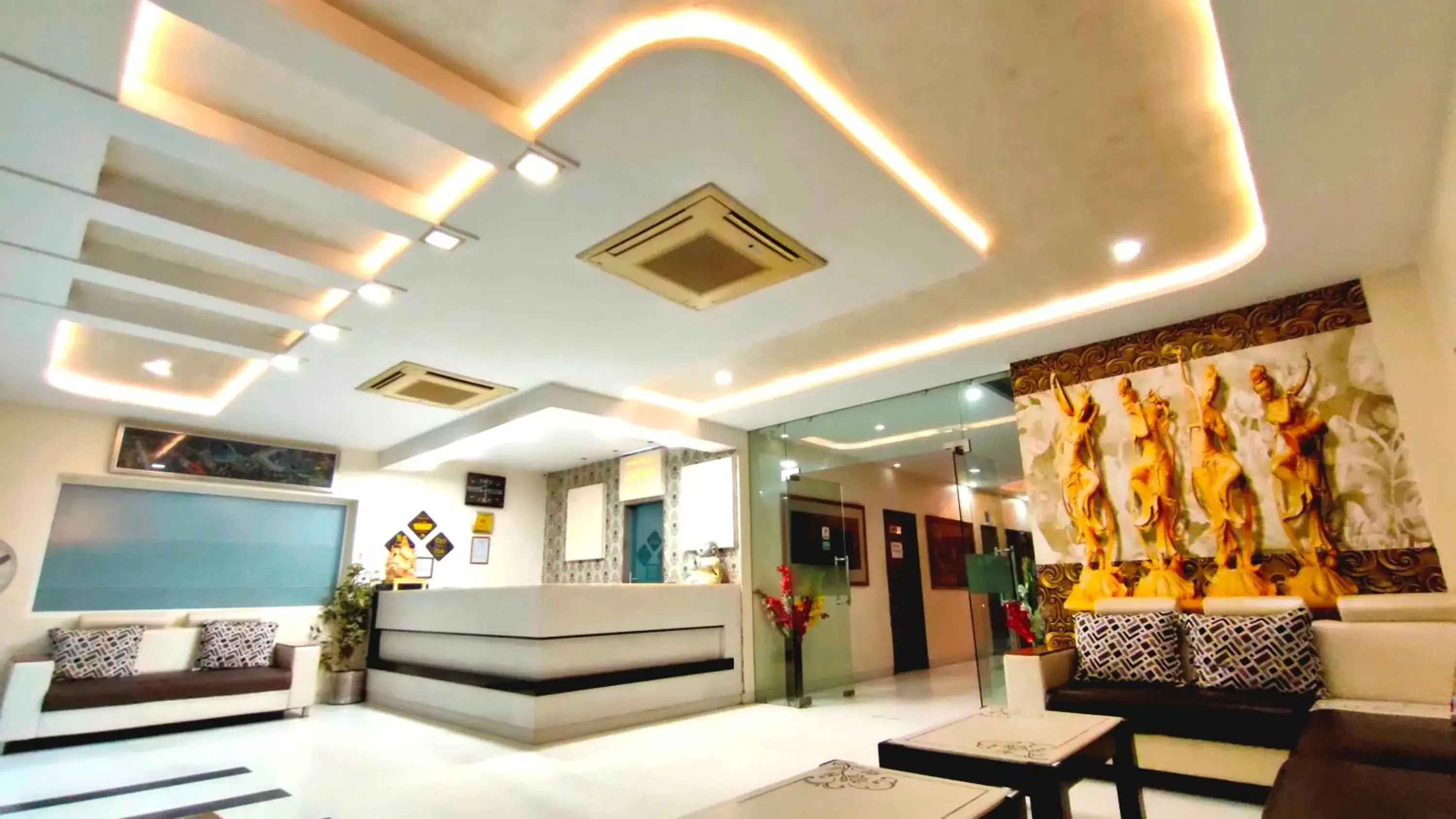 Lobby or reception, Lobby/Reception in Hotel Karan Vilas