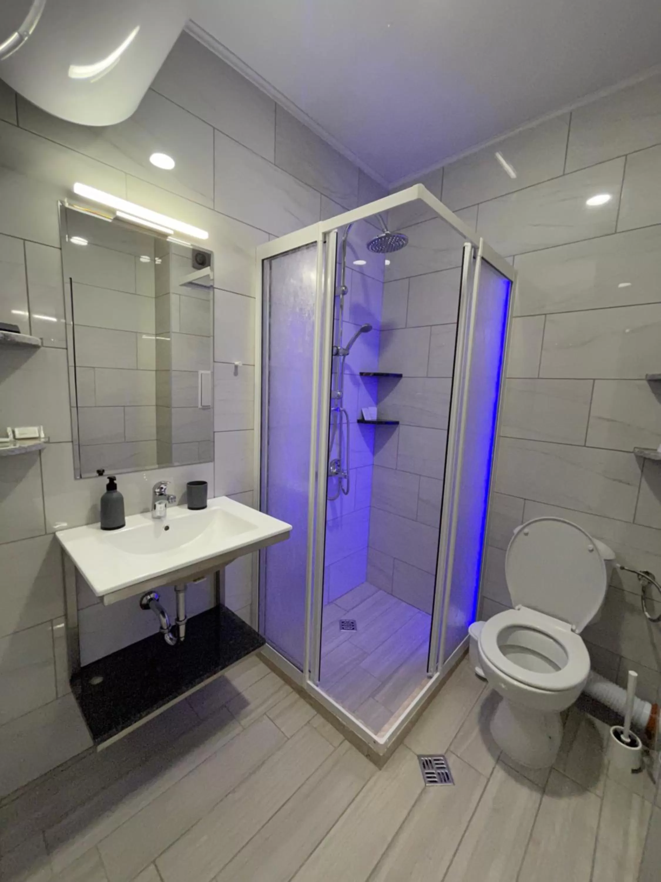 Bathroom in WOW Apartments