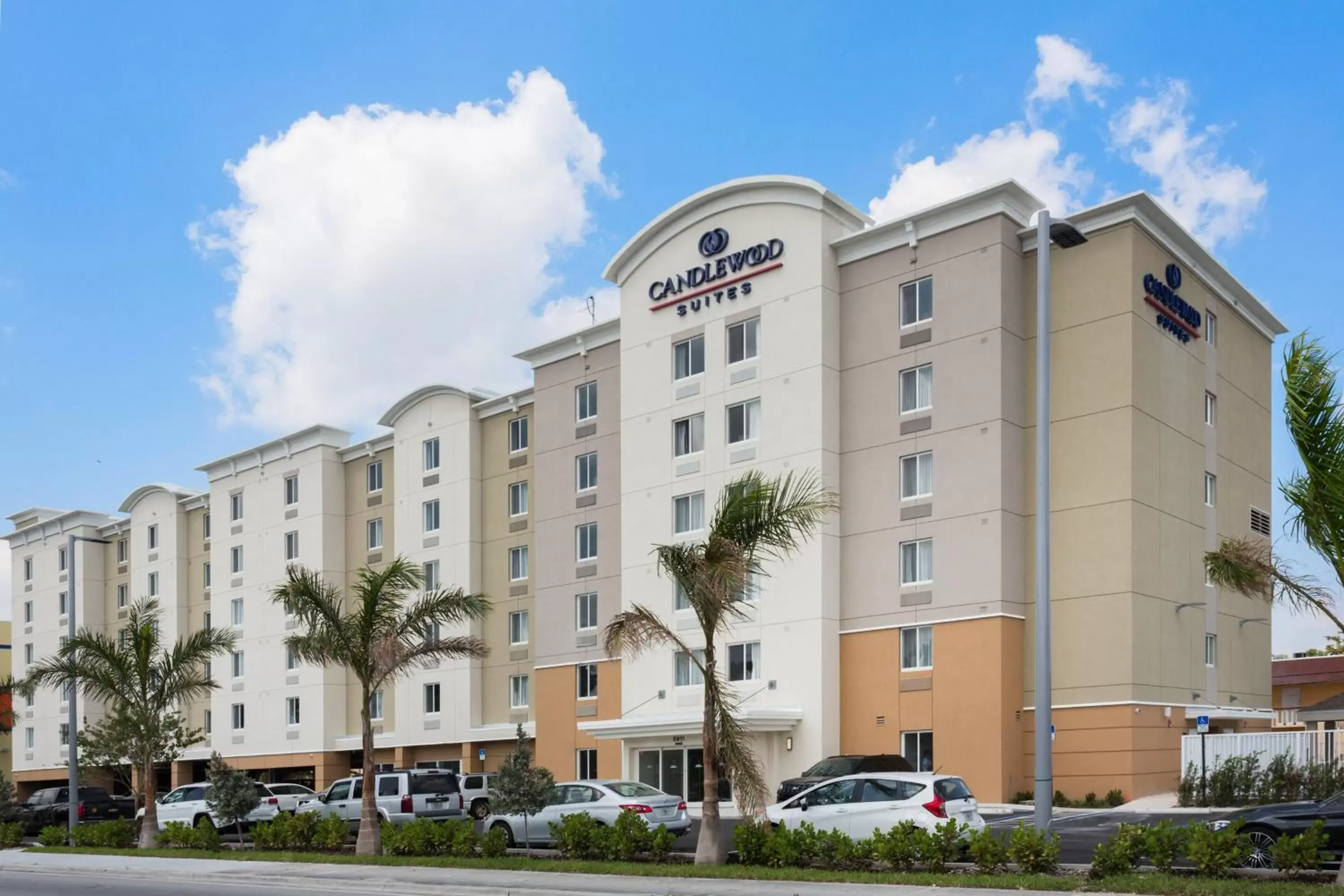 Property Building in Candlewood Suites Miami Intl Airport - 36th St, an IHG Hotel