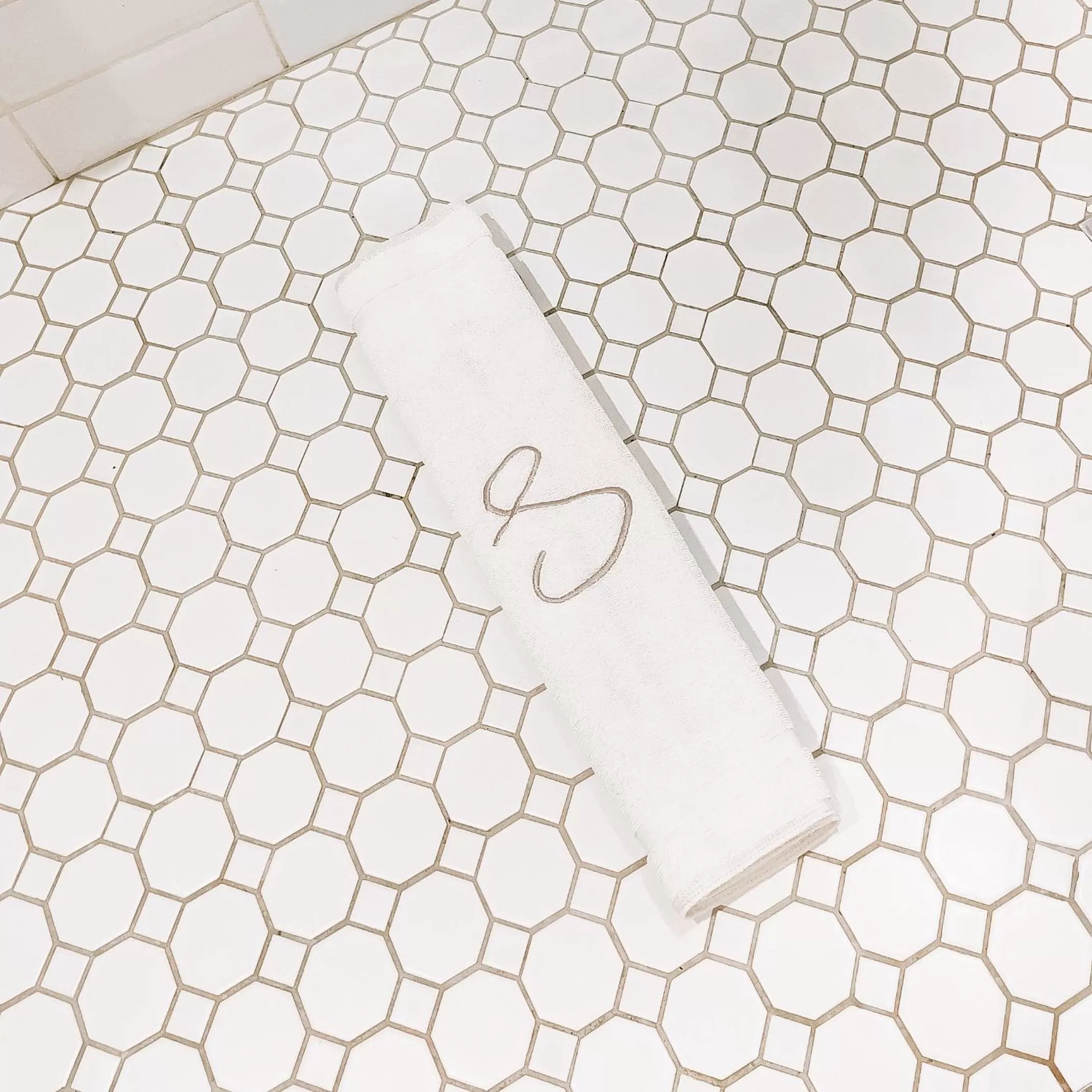 Toilet in Sugar Hotel