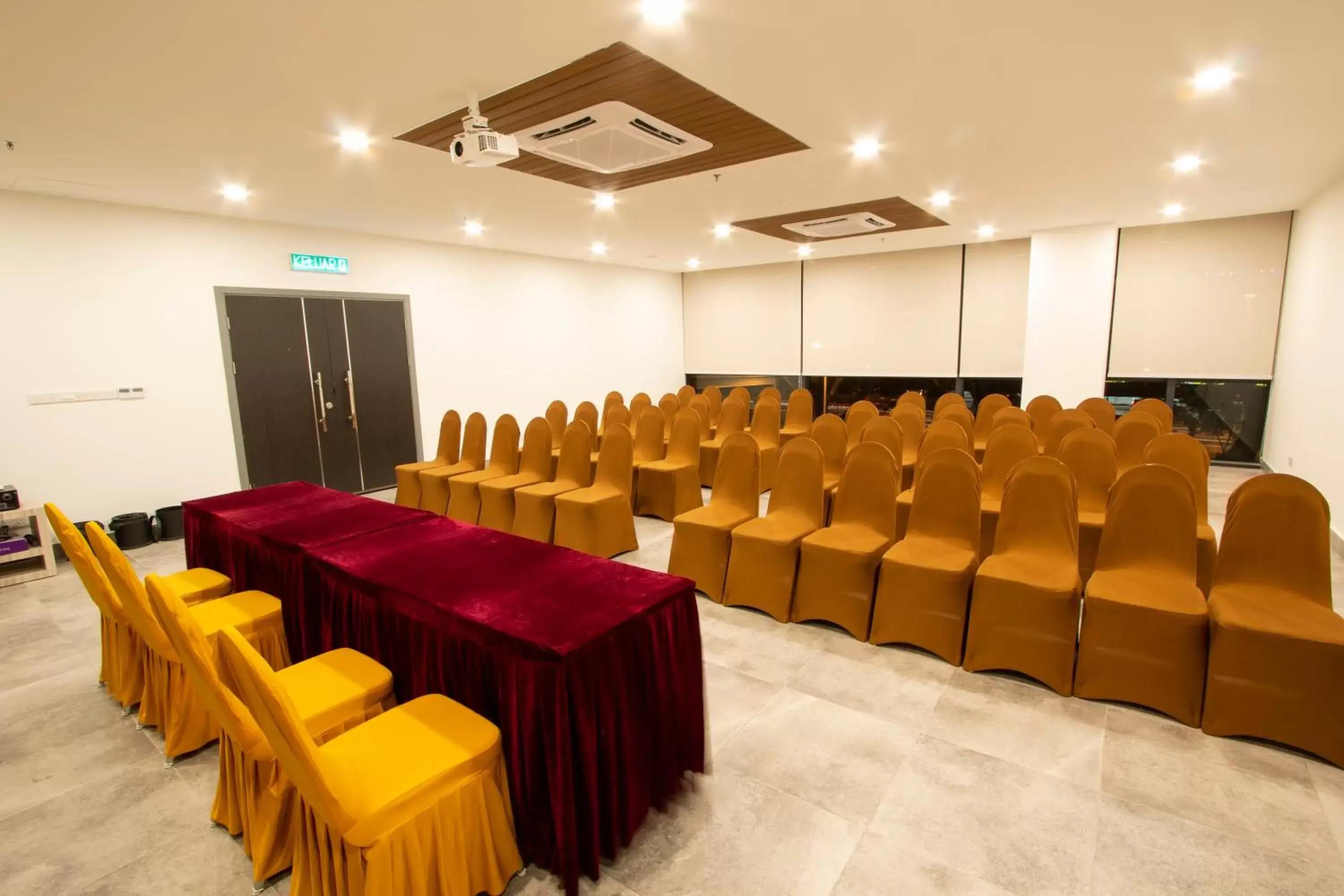 Business facilities in AZ Hotel & Serviced Apartments