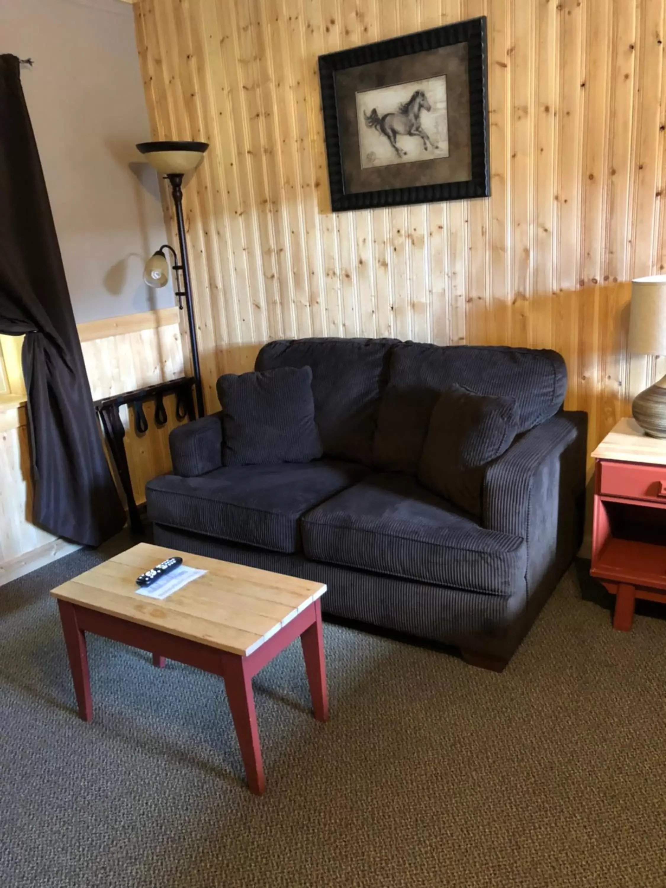 Seating Area in Red Lodge Inn