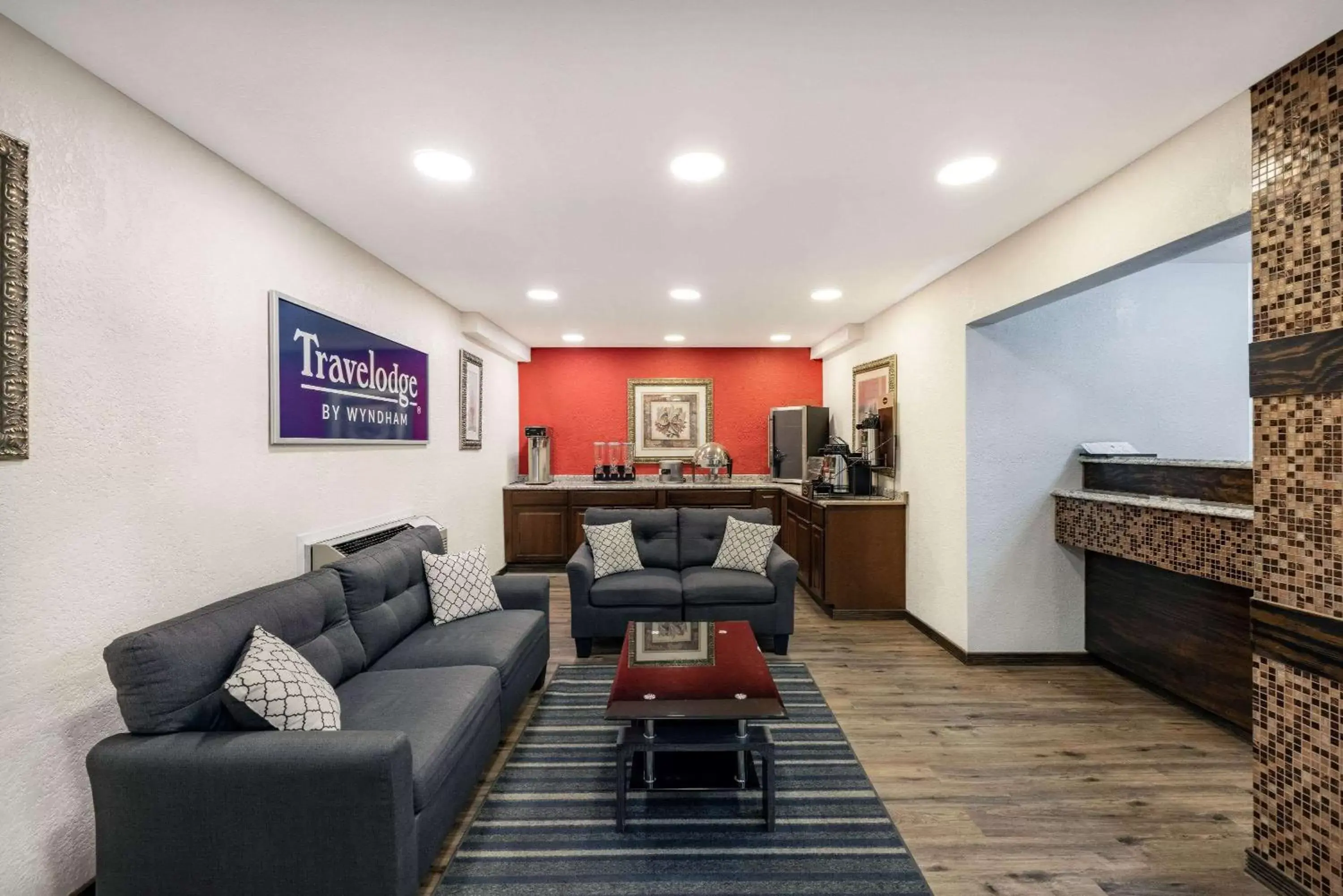 Lobby or reception, Seating Area in Travelodge by Wyndham Miles City