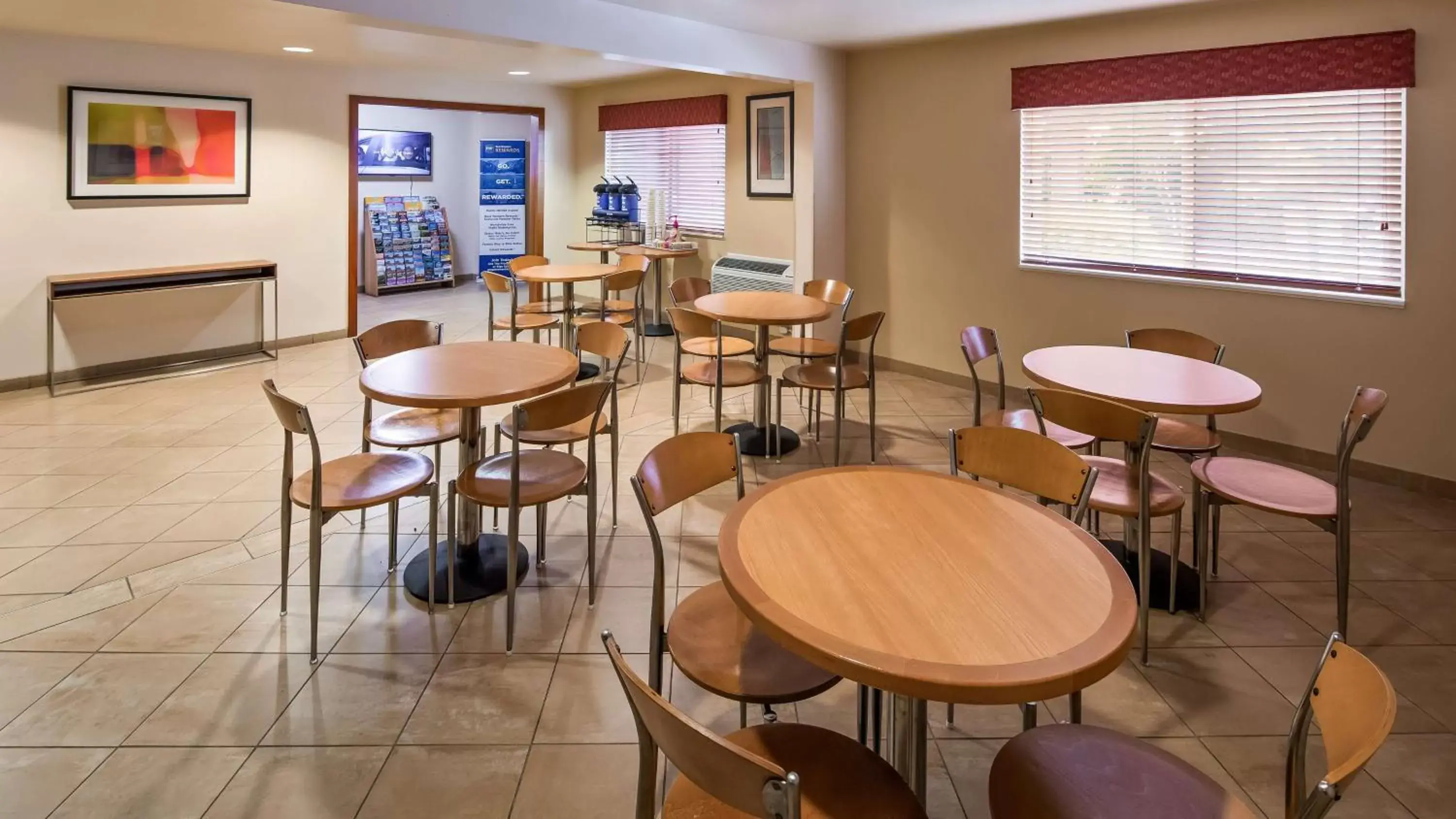 Restaurant/Places to Eat in Best Western Aladdin Inn